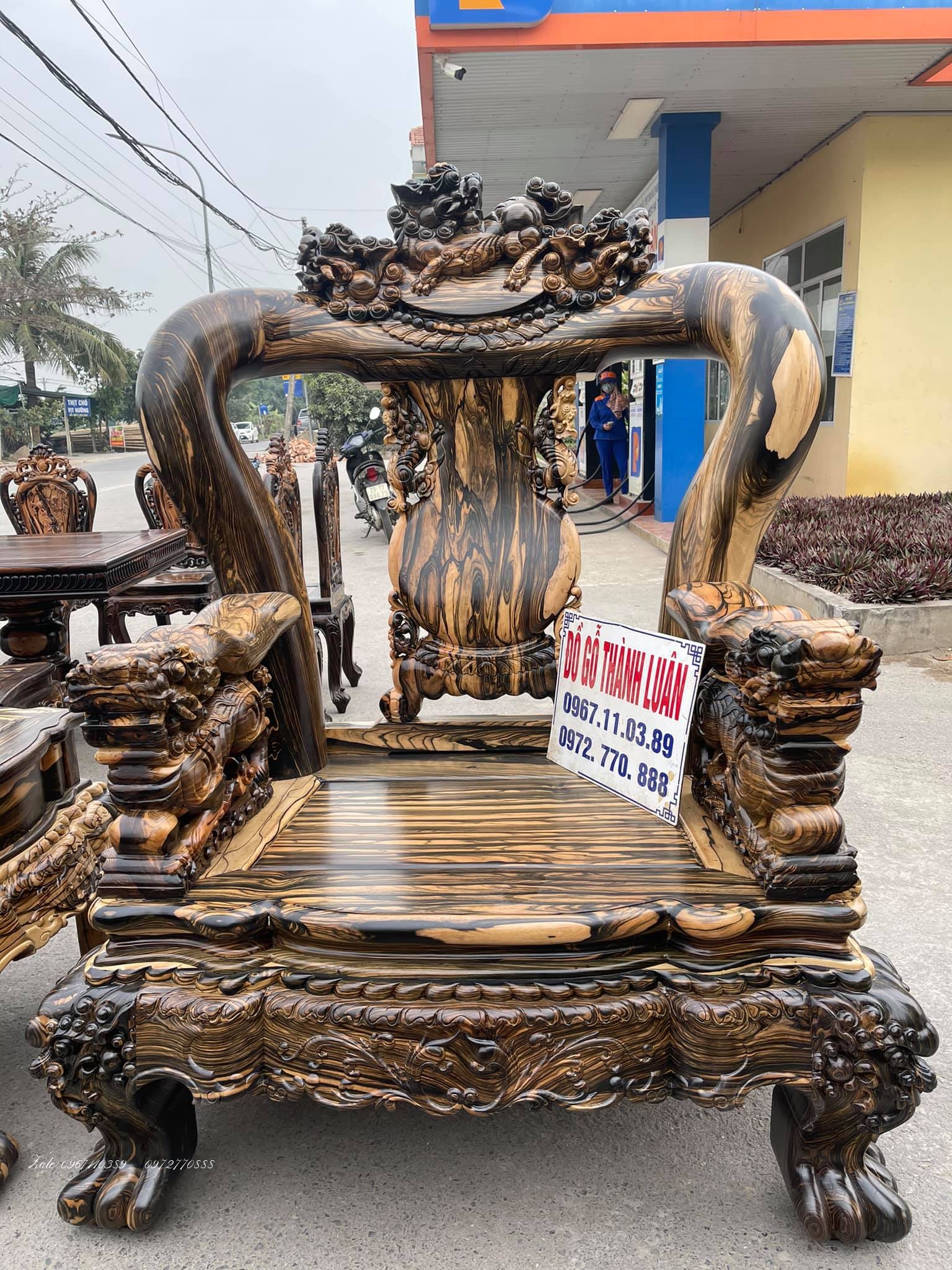 Bộ Bàn Ghế Minh Quốc Nghê Gỗ Mun