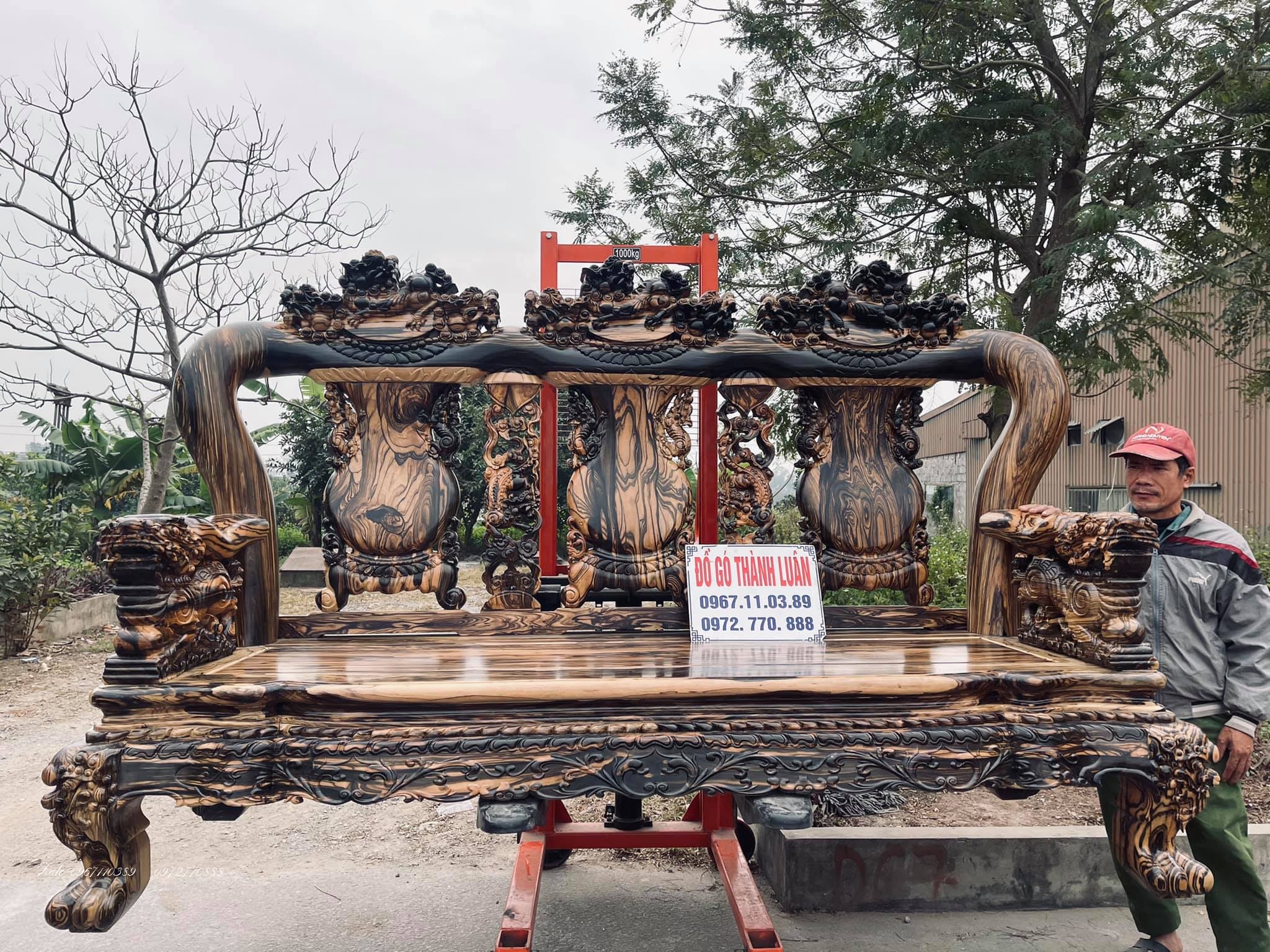 Bộ Bàn Ghế Minh Quốc Nghê Gỗ Mun,,.