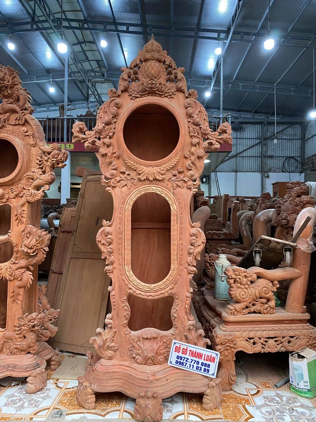 ồng hồ cây gỗ hương đá.,.,