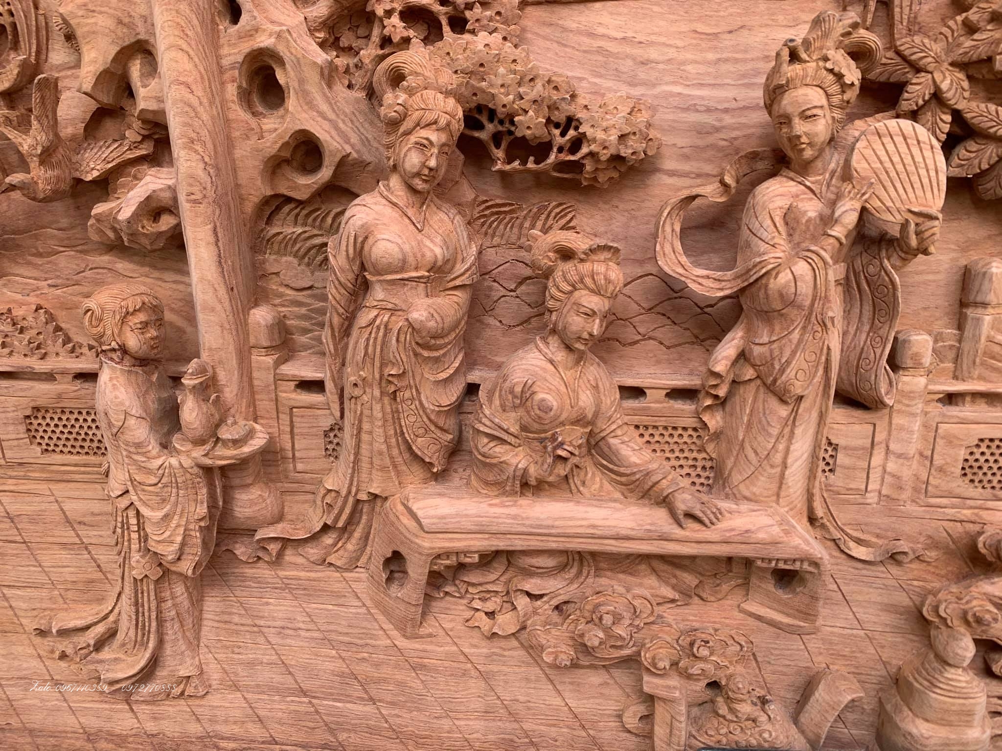 TRANH CẦM KỲ THI HOẠ.