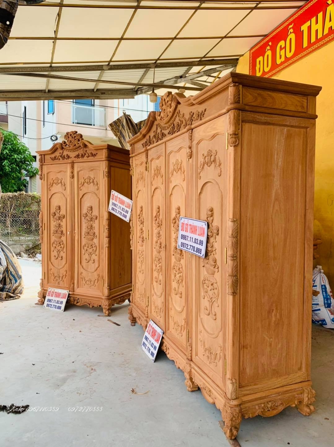 Tủ Áo Hoa Hồng Lu-i Hoàng Gia