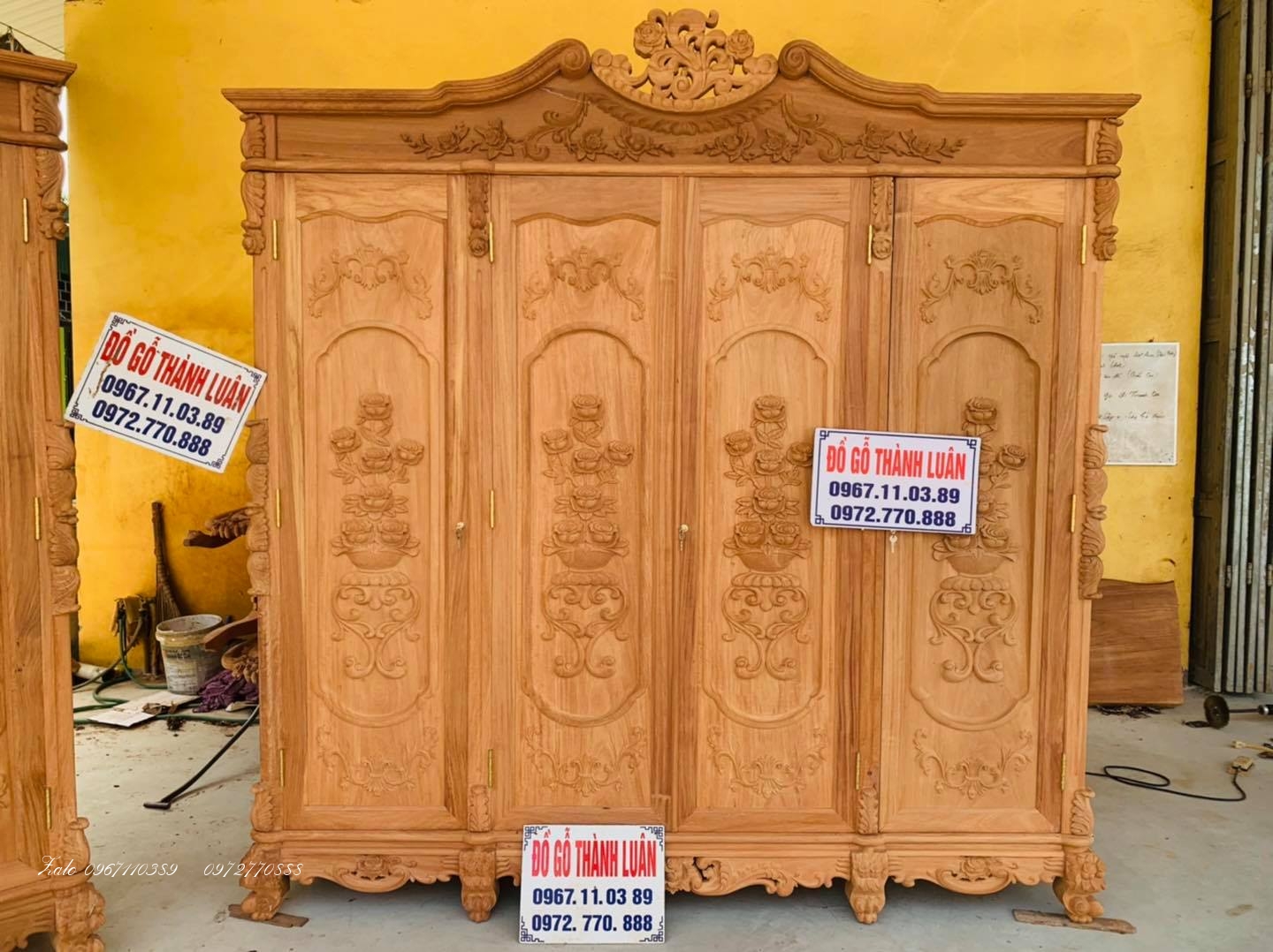 Tủ Áo Hoa Hồng Lu-i Hoàng Gia..