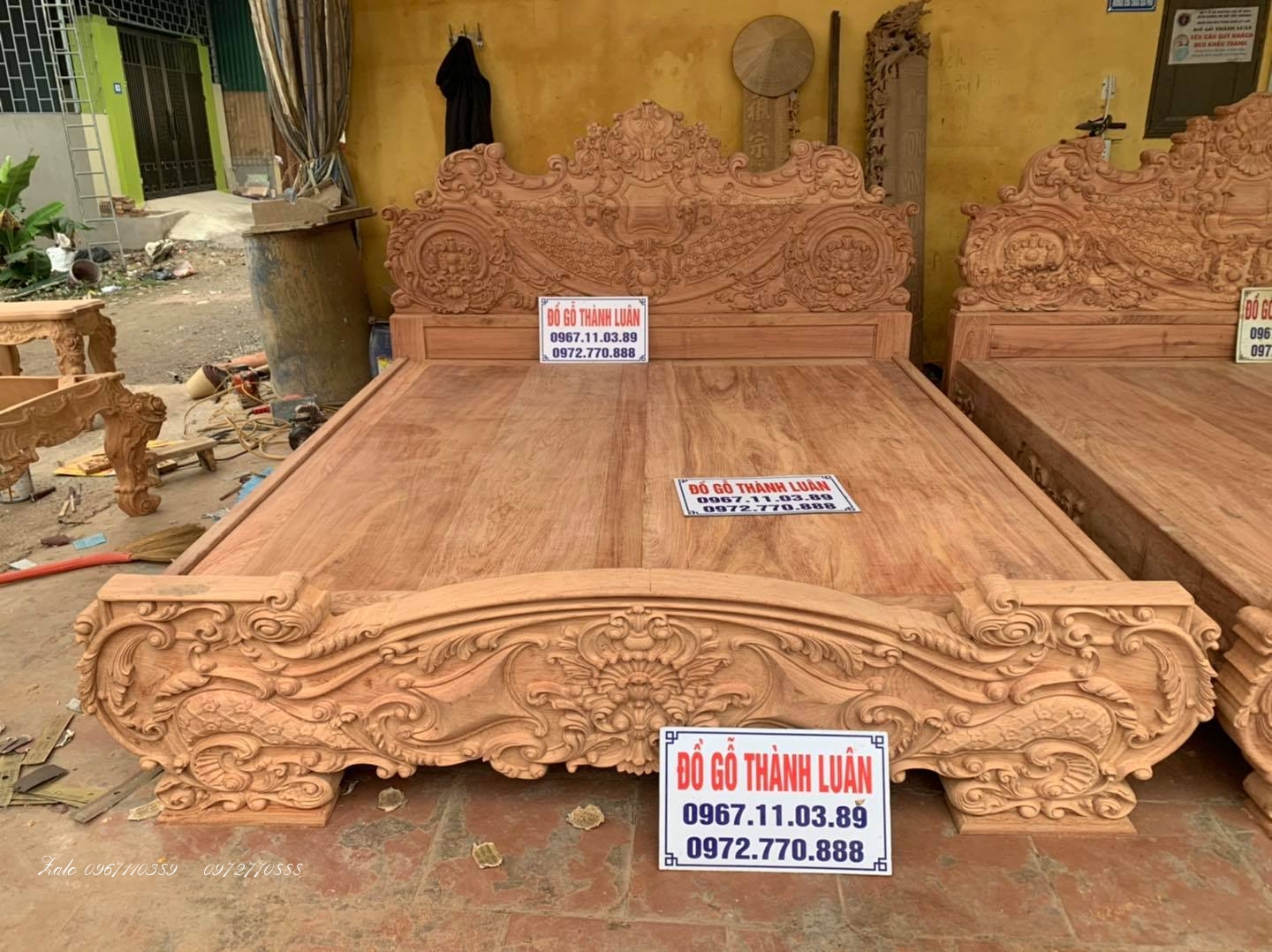 Giường Mẫu Hoàng Gia,