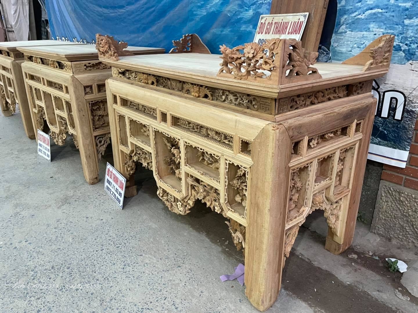 3 Chiếc Ban Thờ Ô Sa Gỗ Gụ Siêu Víp