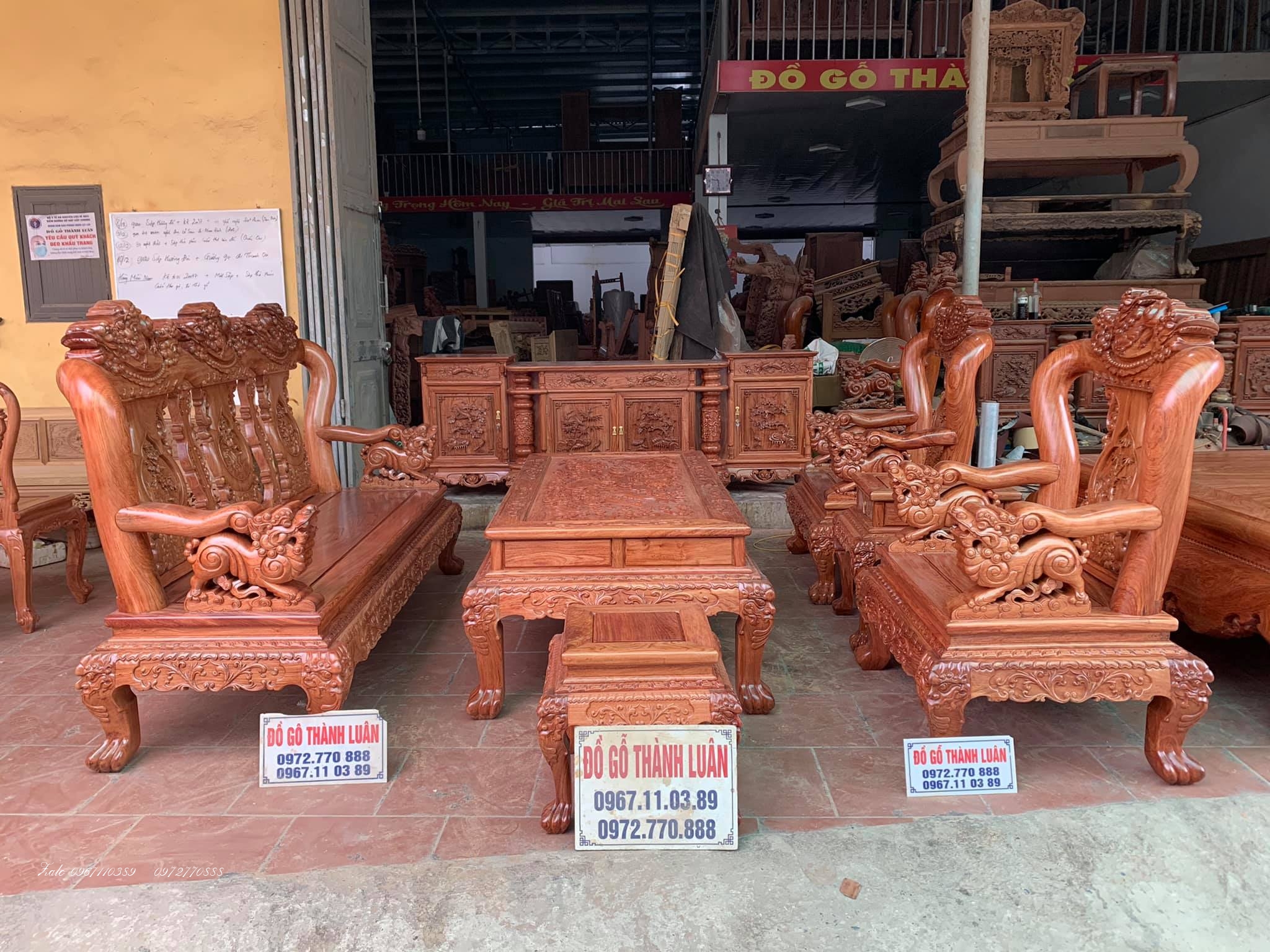 Bộ Bàn Ghế Minh Quốc Nghê Gỗ Hương