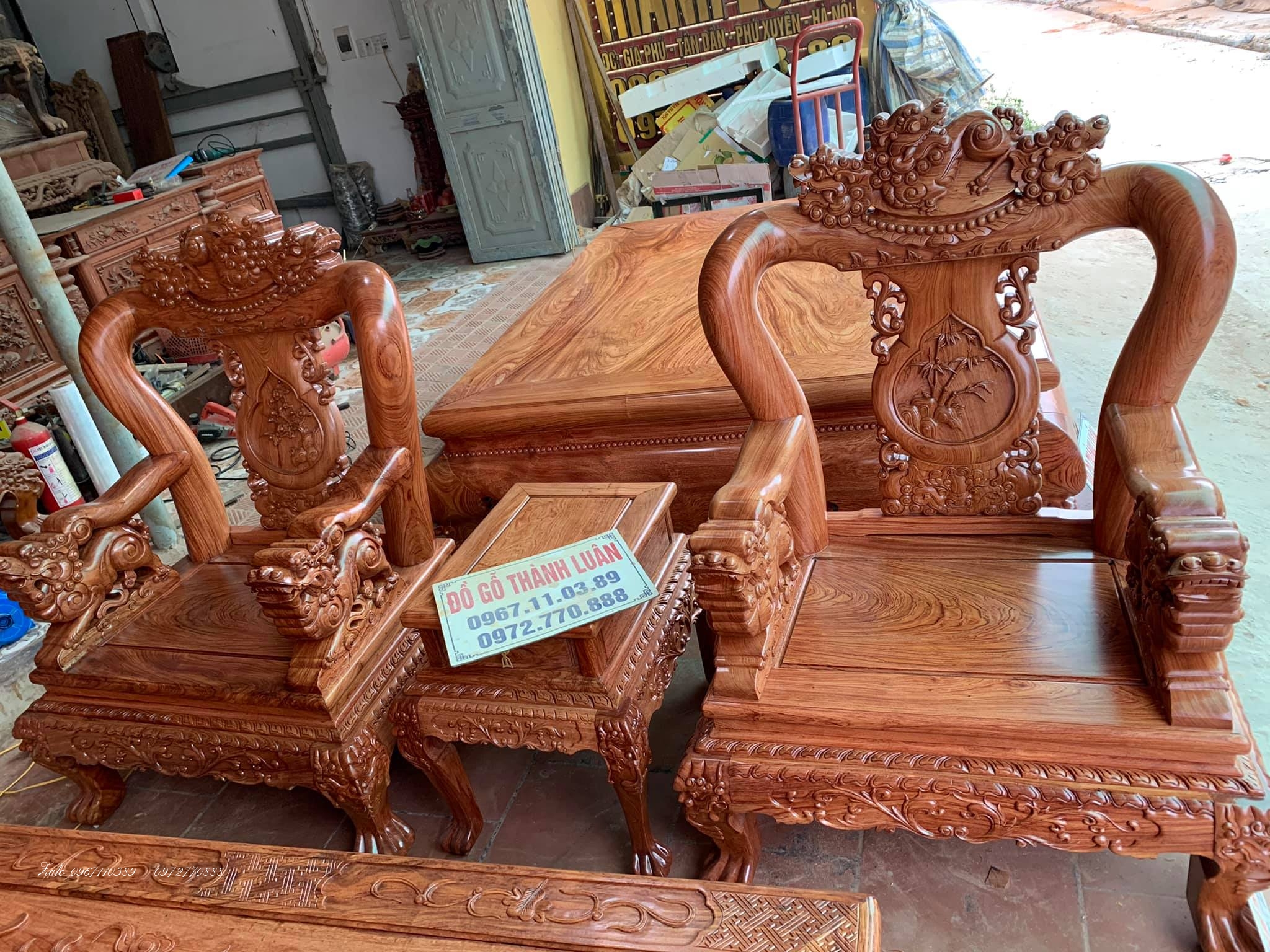 Bộ Bàn Ghế Minh Quốc Nghê Gỗ Hương,