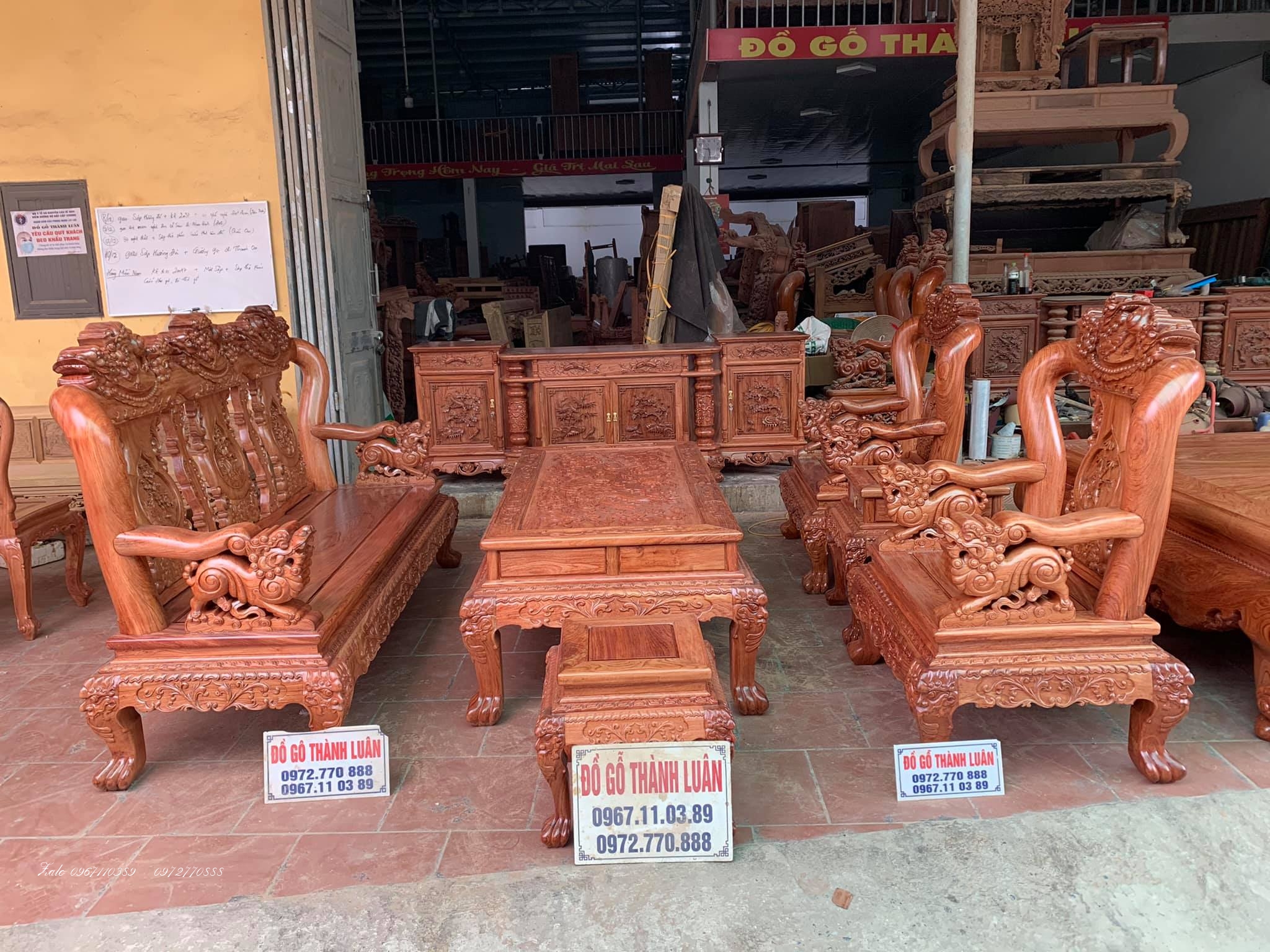 Bộ Bàn Ghế Minh Quốc Nghê Gỗ Hương