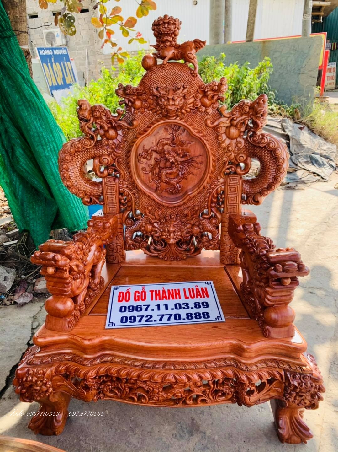 BỘ GHẾ ĐỈNH RỒNG GỖ HƯƠNG ĐÁ .