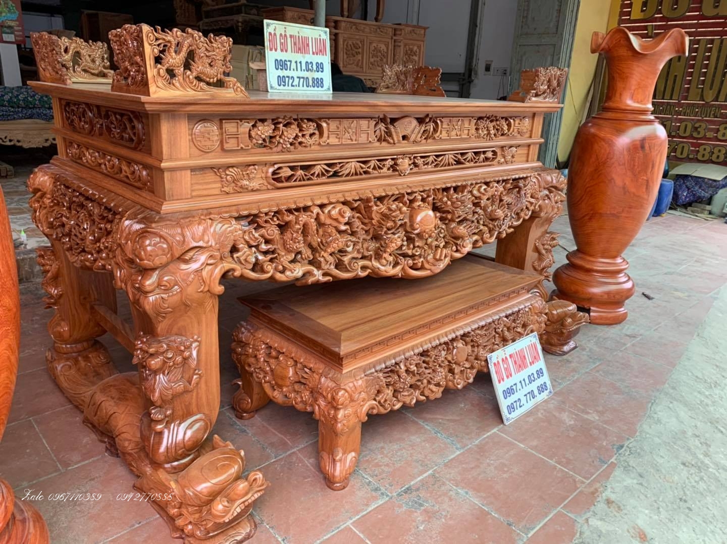 Bộ Ghế Nghê Bảo Đỉnh,Kệ Tivi,Đồng Hồ Gỗ Hương .,