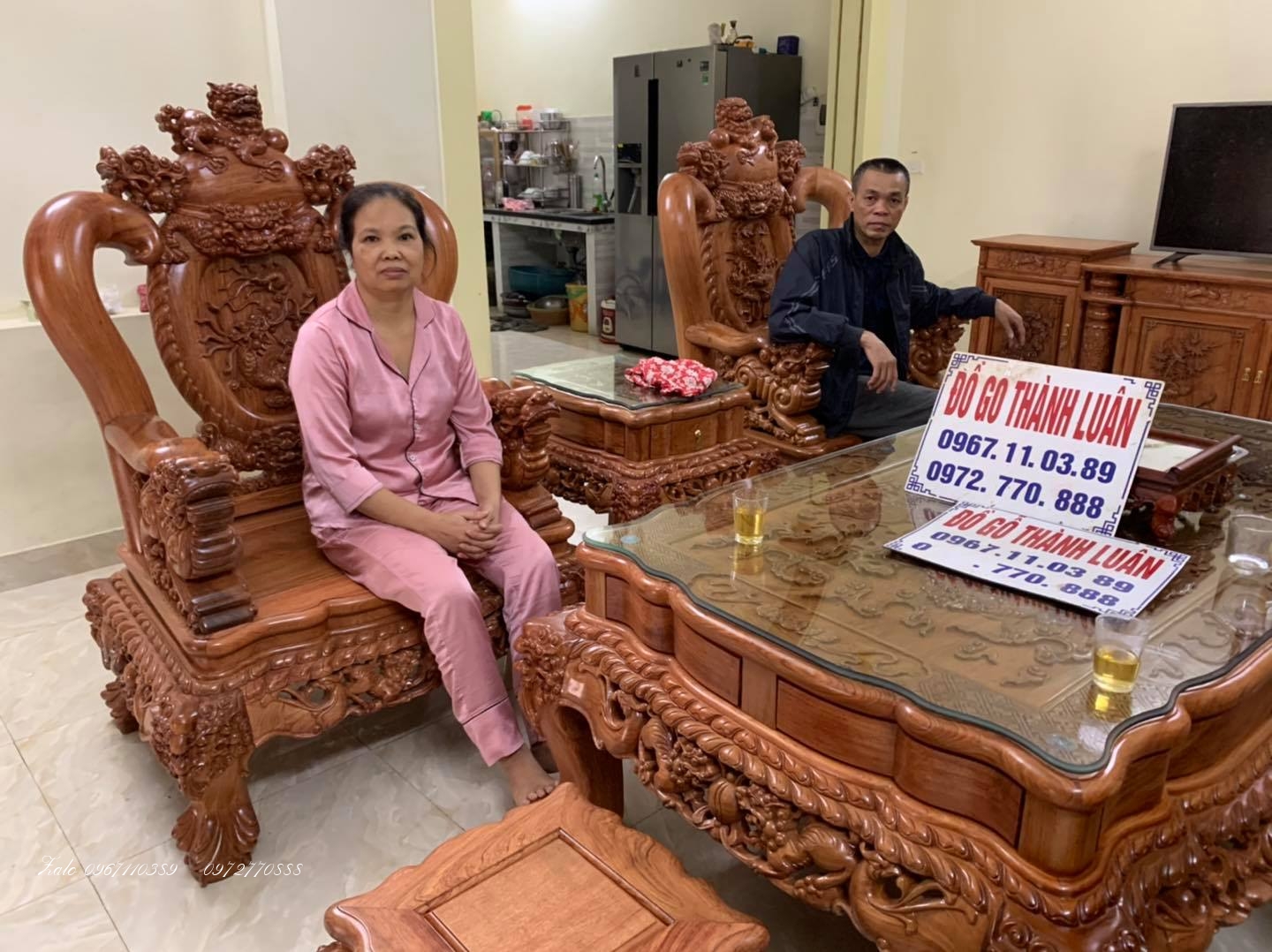 Bộ Ghế Nghê Bảo Đỉnh,Kệ Tivi,Đồng Hồ Gỗ Hương :.,.