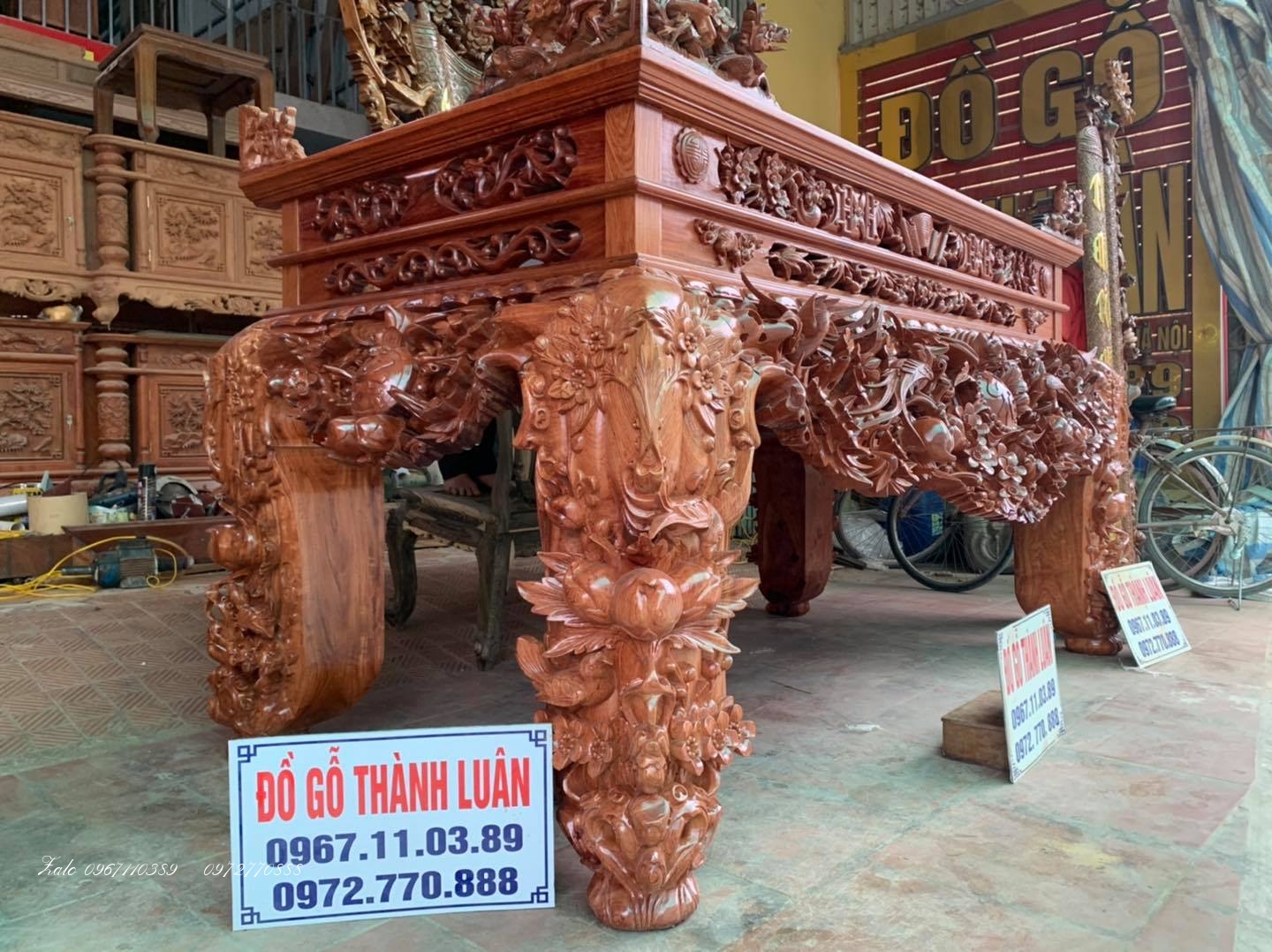 SẬP THỜ KHỦNG ĐỤC MAI ĐIỂU.,