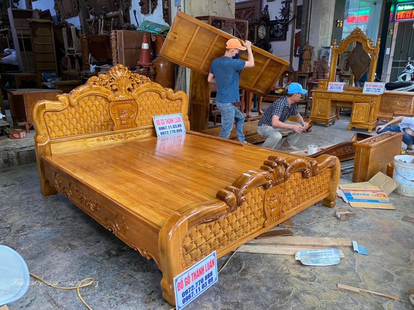 bộ nội thất phòng ngủ gỗ gụ.;