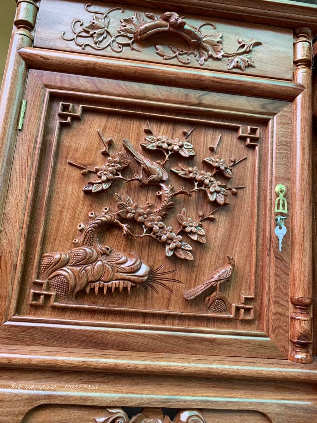 Kệ Tivi Gỗ Hương Đá.,: