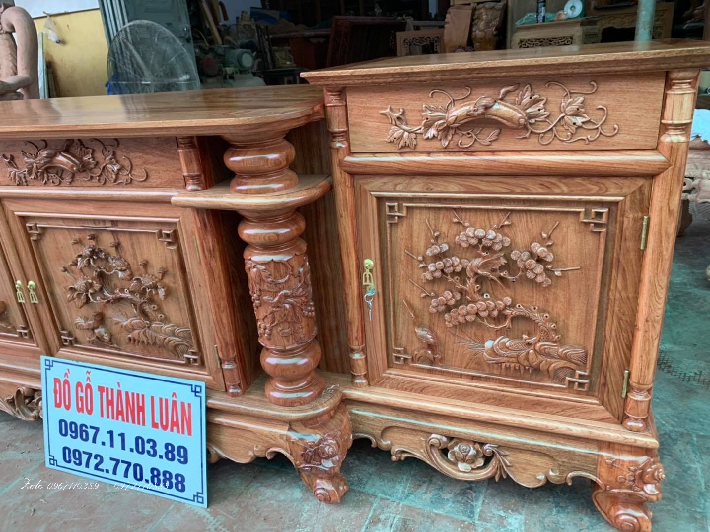 Kệ Tivi Gỗ Hương Đá.: