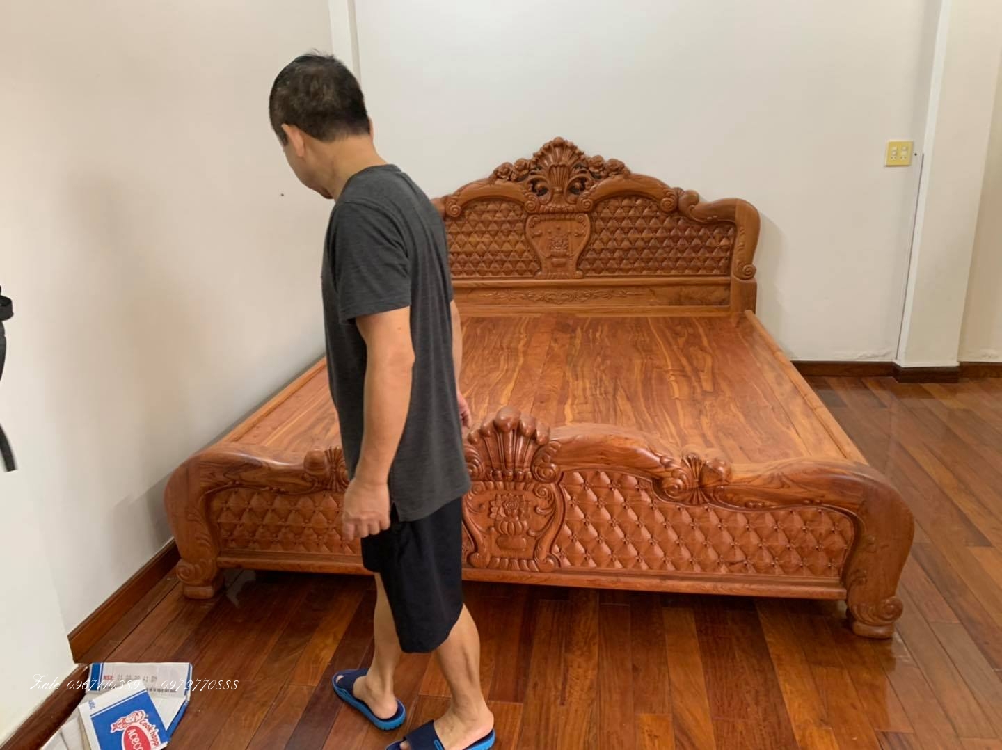 Giường Hồng,Tủ Áo,Tranh Bách Điểu,Bàn Phấn,Tủ Giày.,