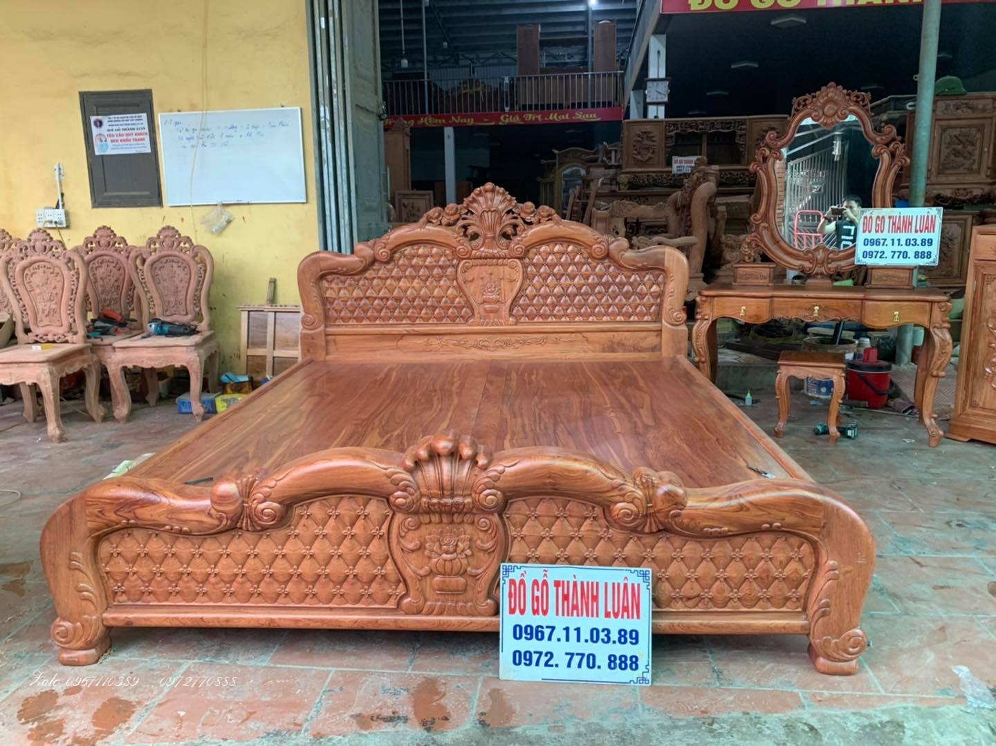 Giường Hồng,Tủ Áo,Tranh Bách Điểu,Bàn Phấn,Tủ Giày: