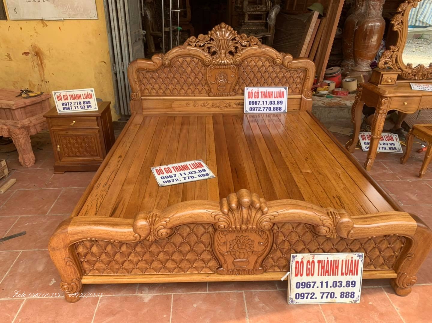 Giường Hồng Trám Chim.