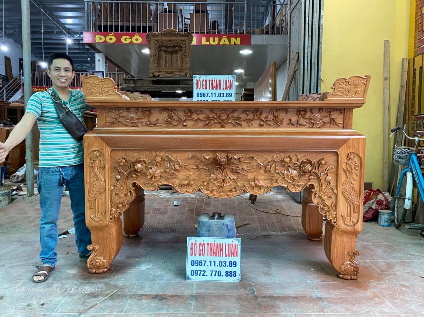 bàn thờ án Giang chân Hạc đục hoa sen 1m97-97-1m27 chân 20 :