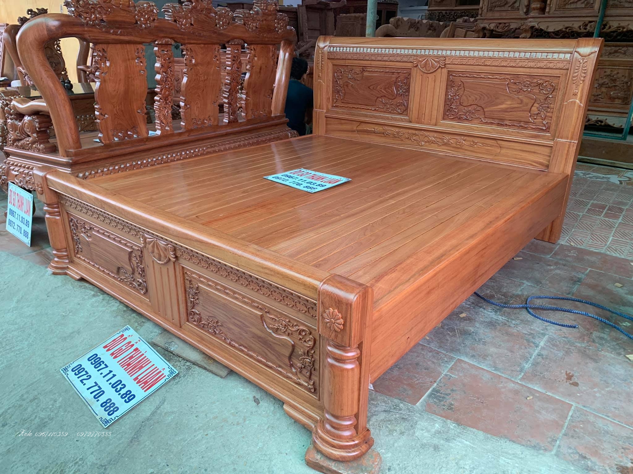 Bộ Bàn Ghế Minh Quốc Nghê cột 12 Chân 14:.