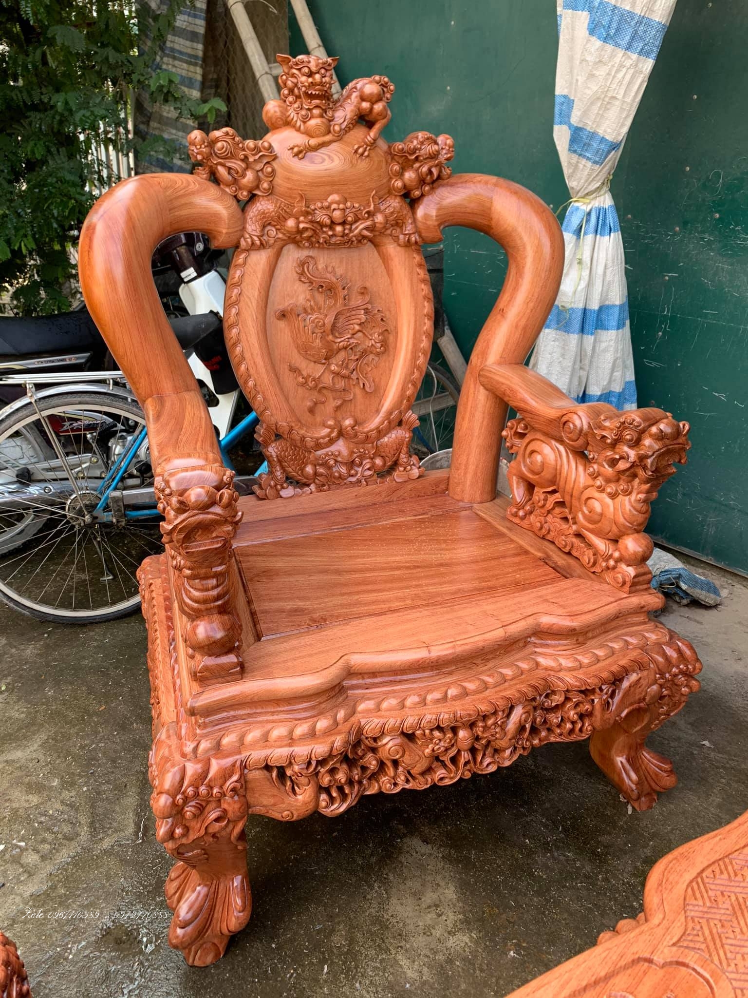 Bộ Ghế Nghê Bảo Đỉnh Gỗ Hương Đá Cột 12 Chân 14 Hàng Víp Giá Bình Dân,