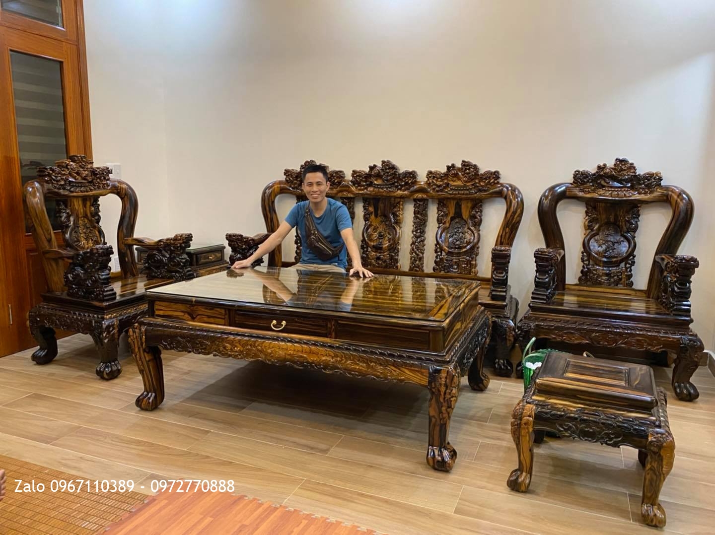 Bộ ghế minh nghê gỗ Mun Lào: