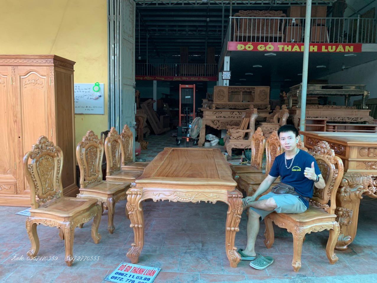 Bộ nội thất gia đình:.