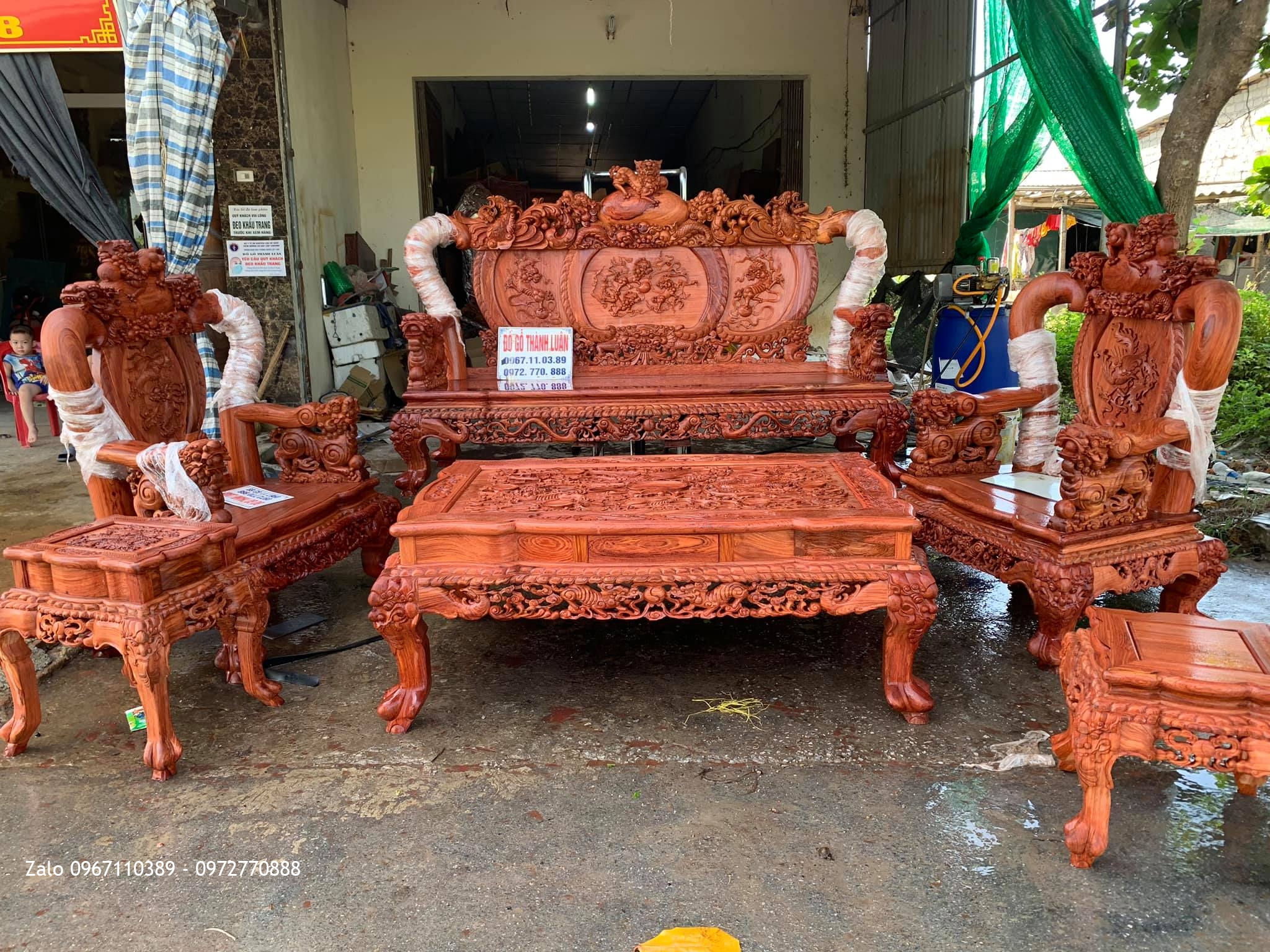 Nghê Bảo Đỉnh Cột 14 Chân 16 Gỗ Hương Đá Siêu Víp Gồm 6 Món