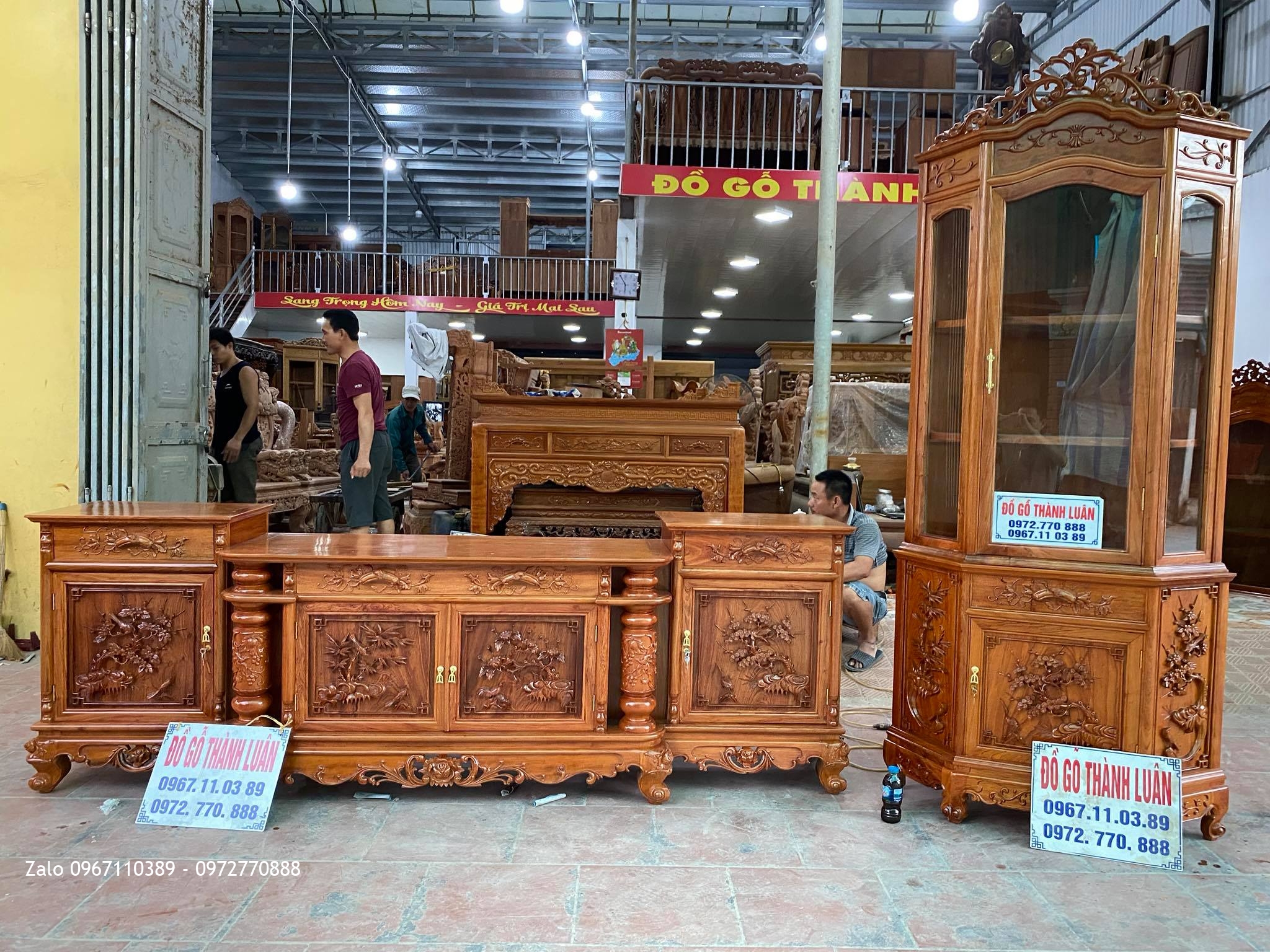 tủ kệ tivi gỗ hương đá 2m6