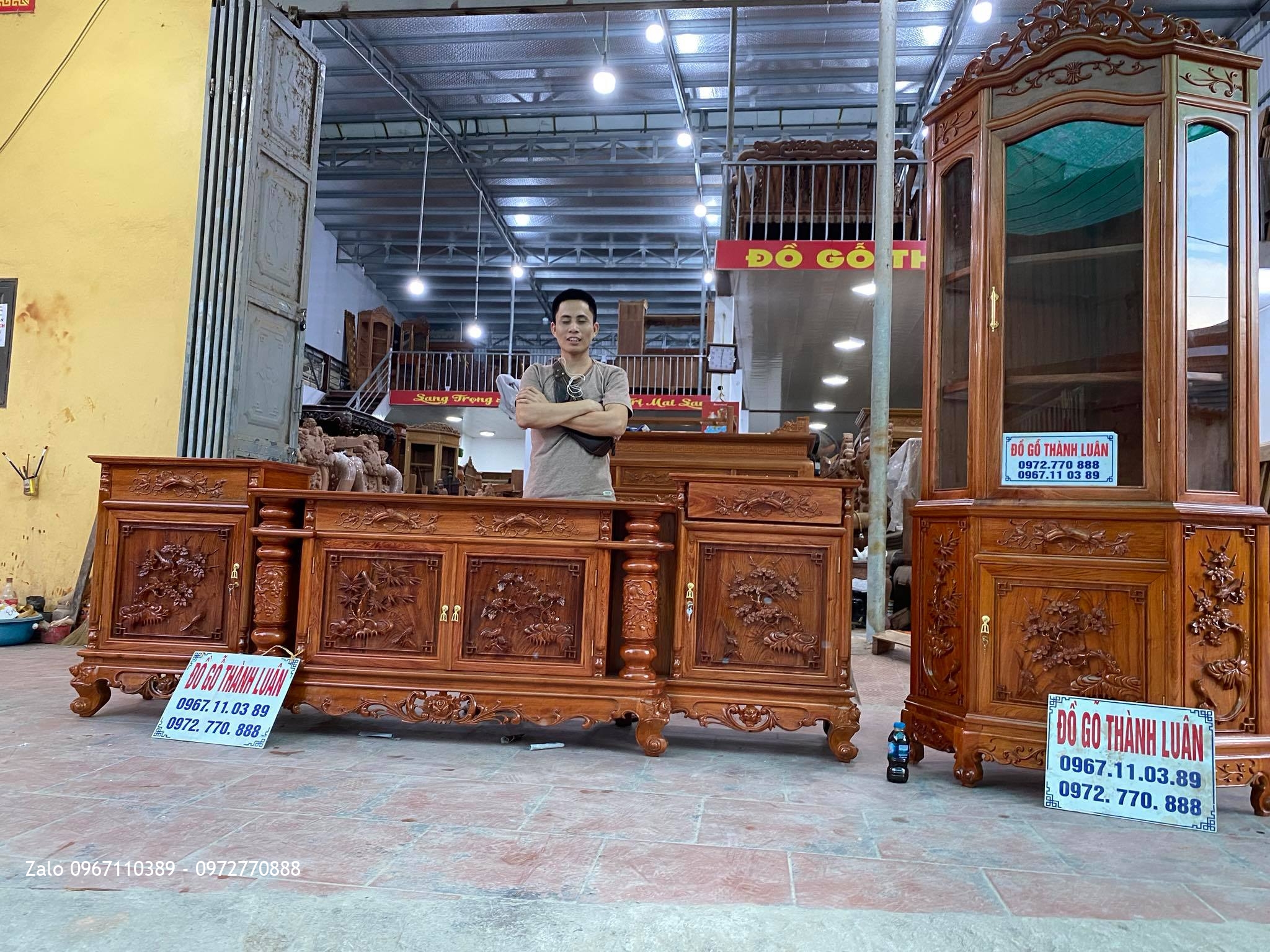 tủ kệ tivi gỗ hương đá 2m6:-