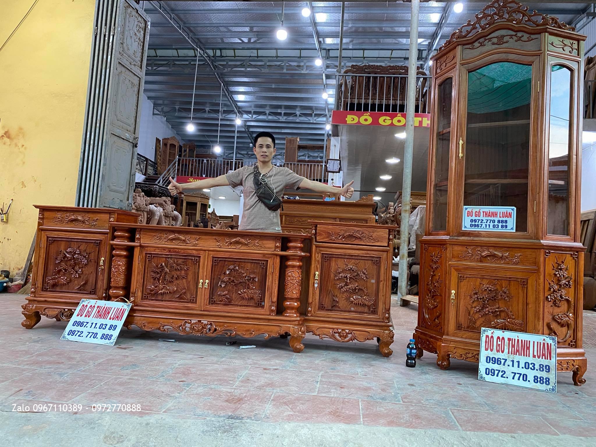 tủ kệ tivi gỗ hương đá 2m6: