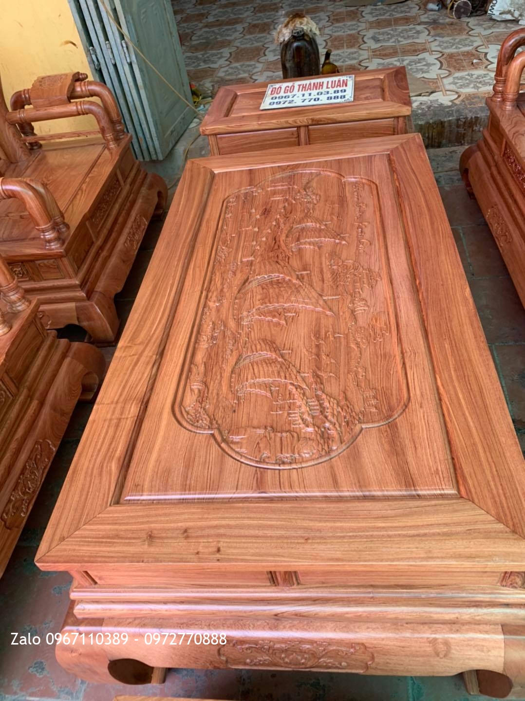 Bộ Bàn Ghế Tần Thuỷ Hoàng Cột 12 Gỗ Hương Đá