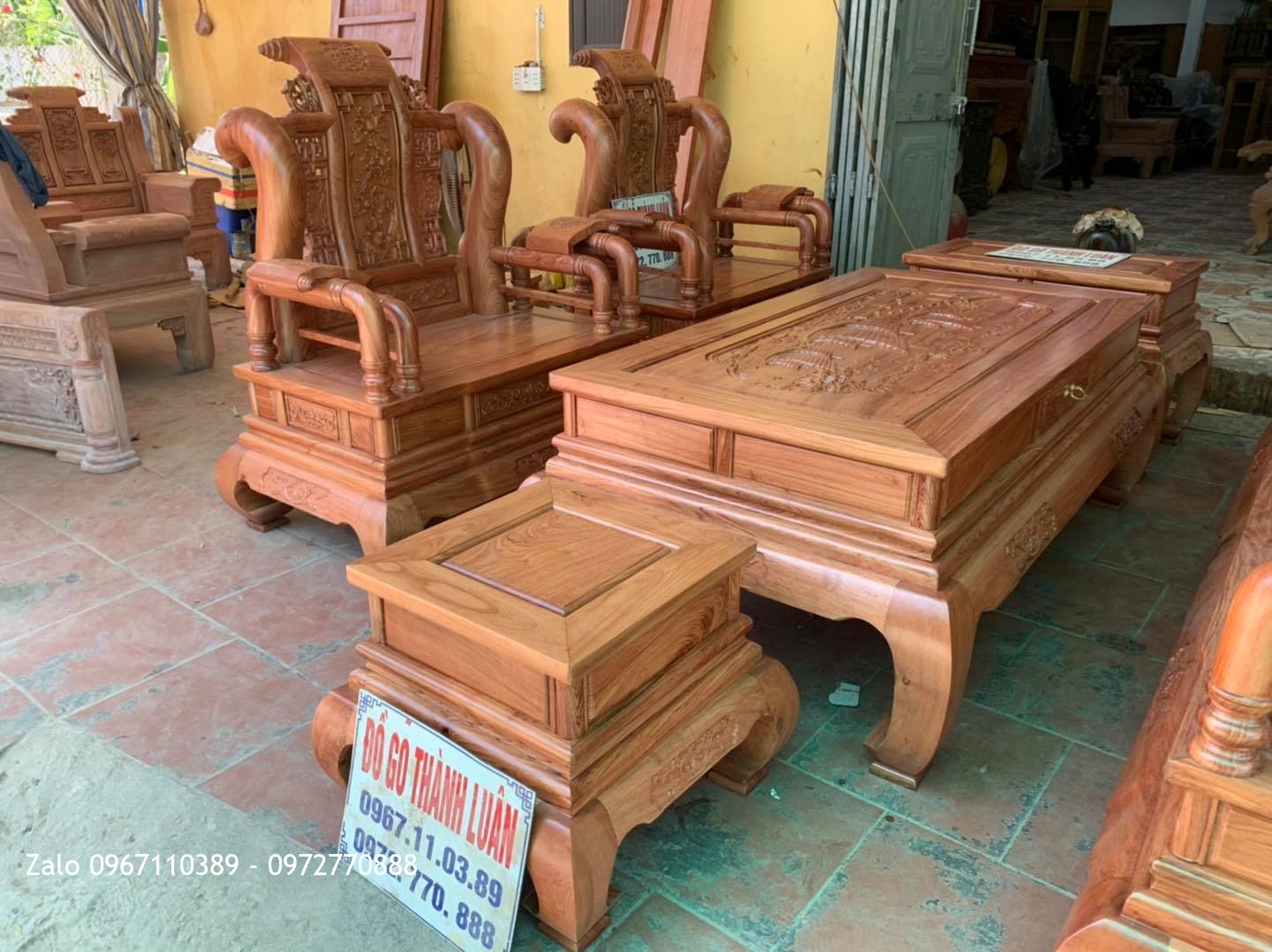 Bộ Bàn Ghế Tần Thuỷ Hoàng Cột 12 Gỗ Hương Đá