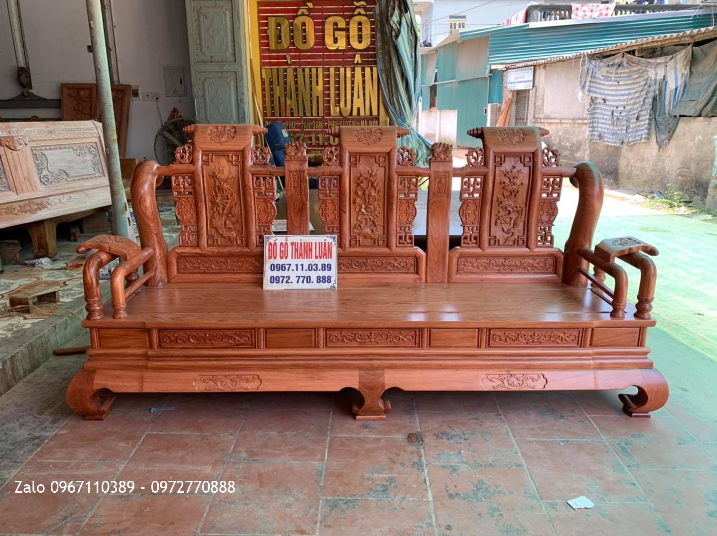 Bộ Bàn Ghế Tần Thuỷ Hoàng Cột 12 Gỗ Hương Đá.