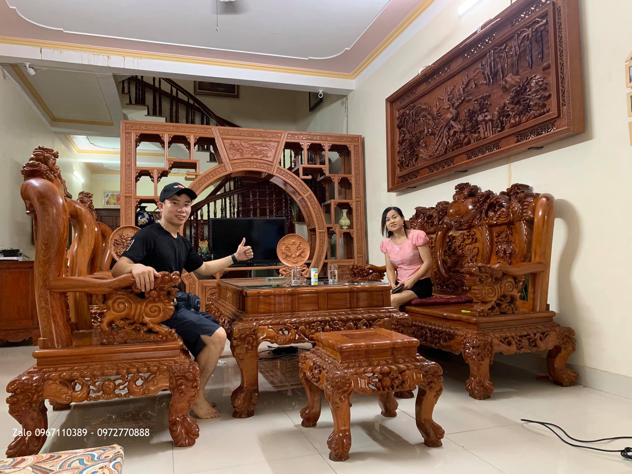 Tủ Cổng Kiêm Tủ Kệ Tivi và tủ Bảy Đồ Gỗ Hương Đá Siêu Víp.