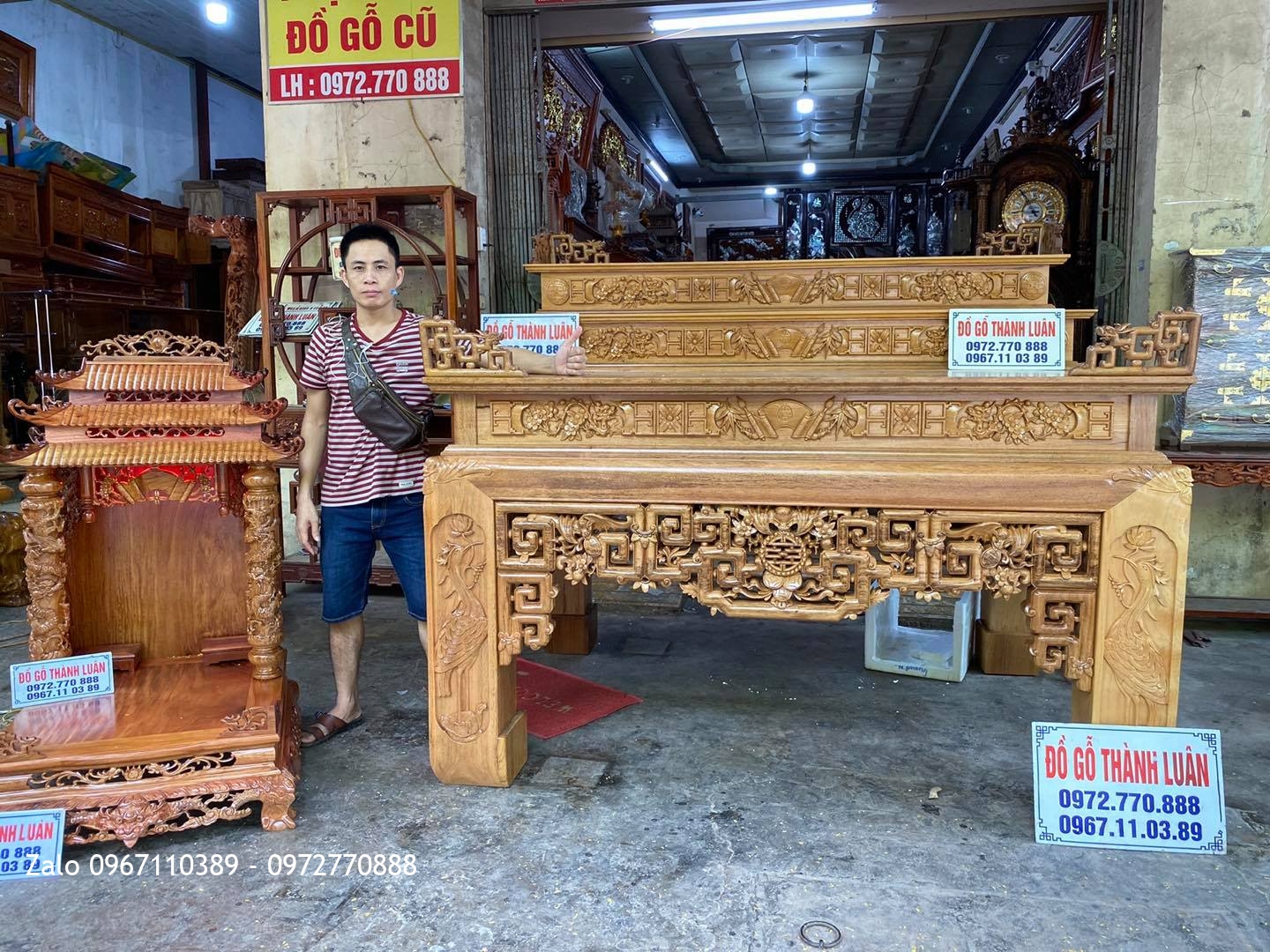 Bàn thờ tam cấp chân hạc gỗ gụ