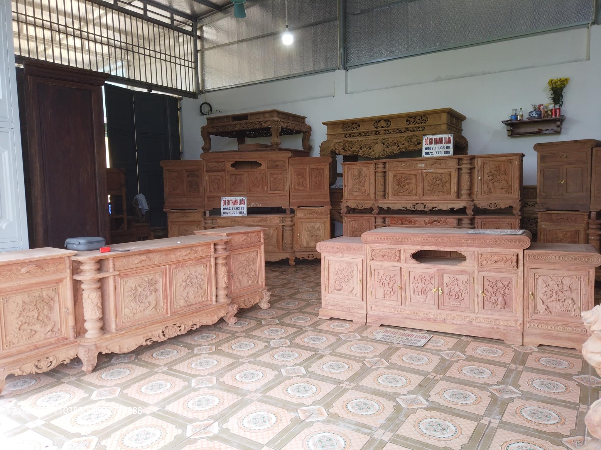 Tổng Kho Kệ Tivi Gỗ Mun Gỗ Hương Gỗ Gụ@