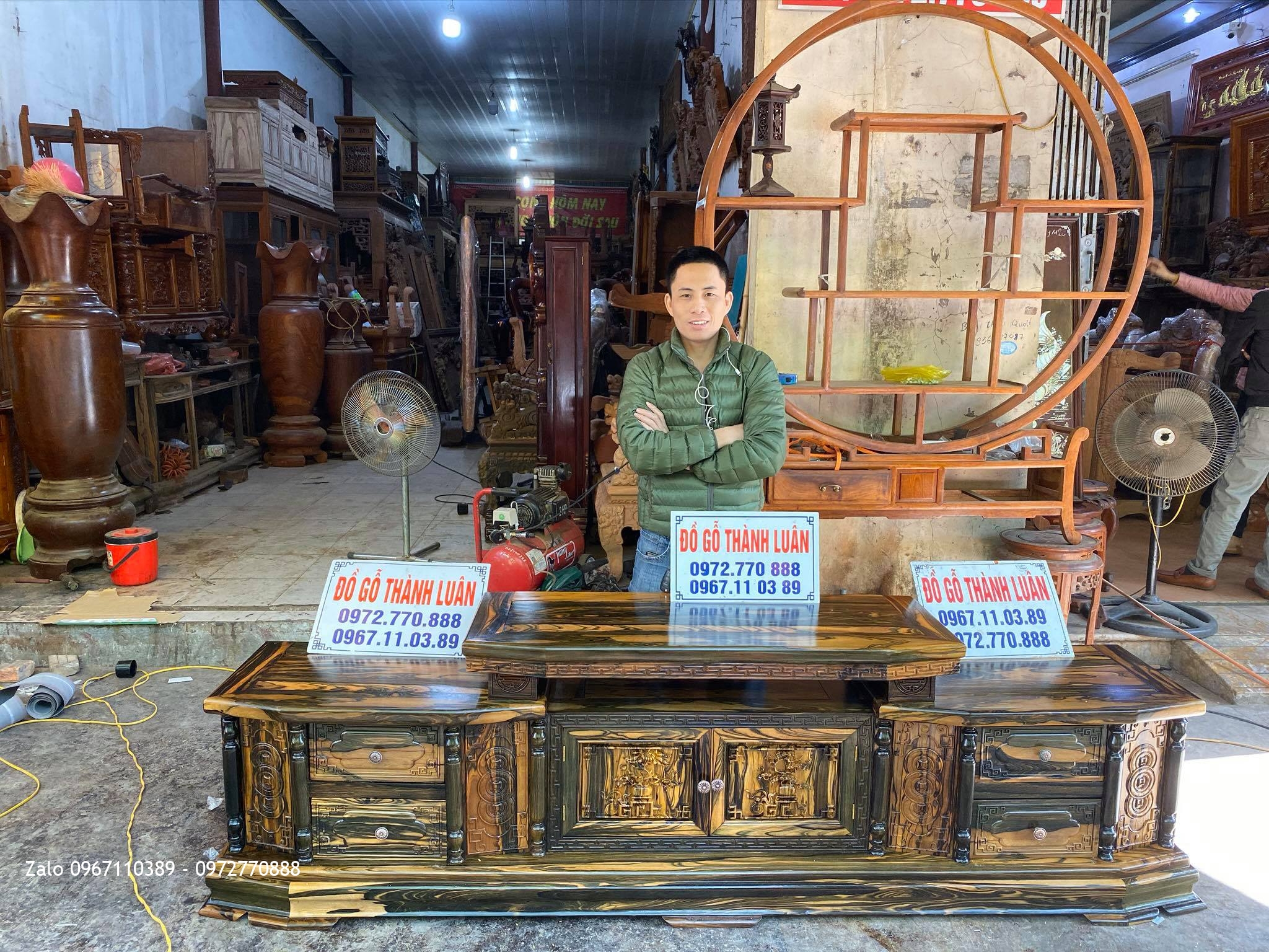 Tổng Kho Kệ Tivi Gỗ Mun Gỗ Hương Gỗ Gụ1