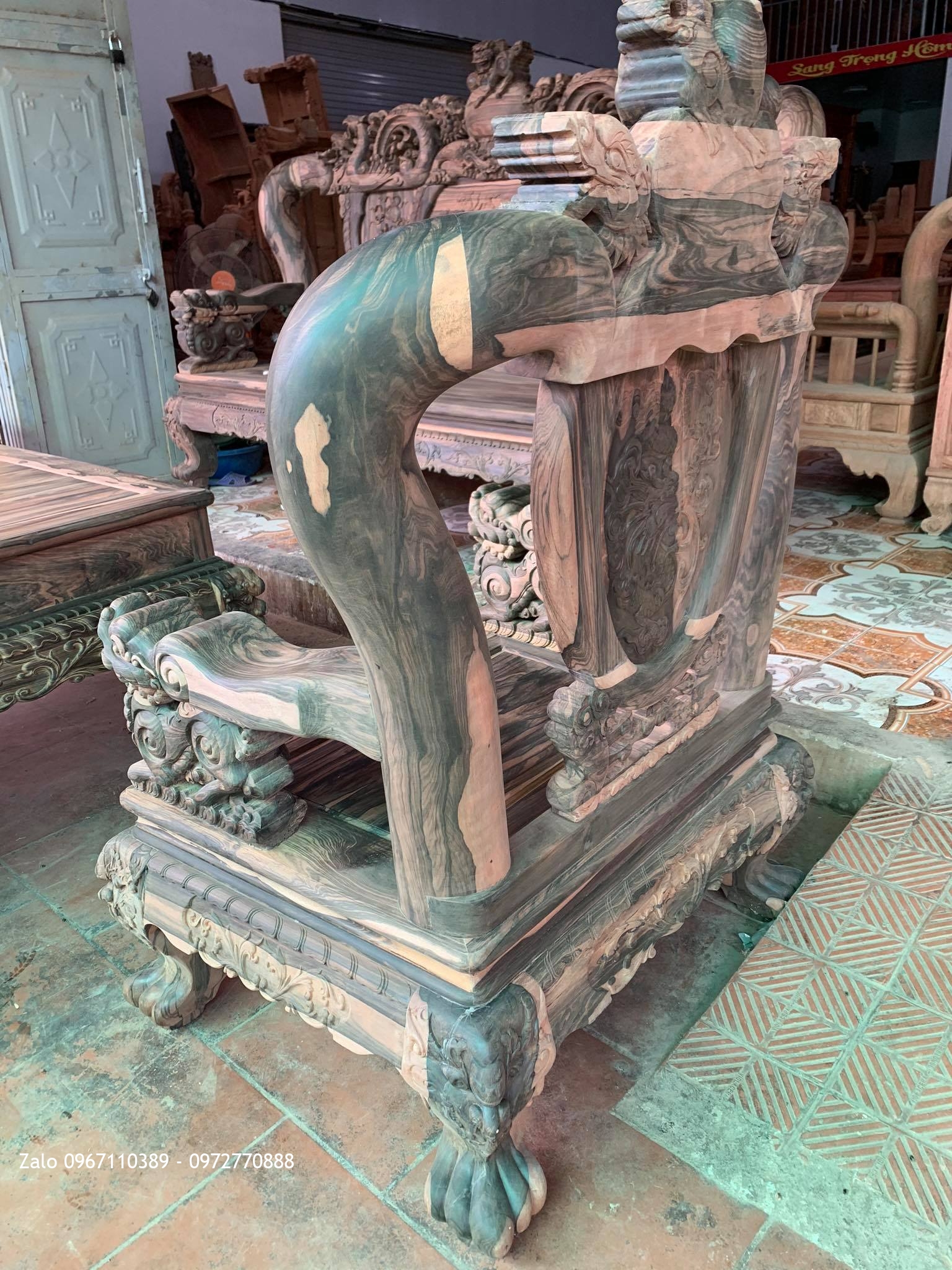 bộ bàn ghế Nghê Bảo Đỉnh gỗ MUn Cột 14 Gồm 10 Món Víp.,