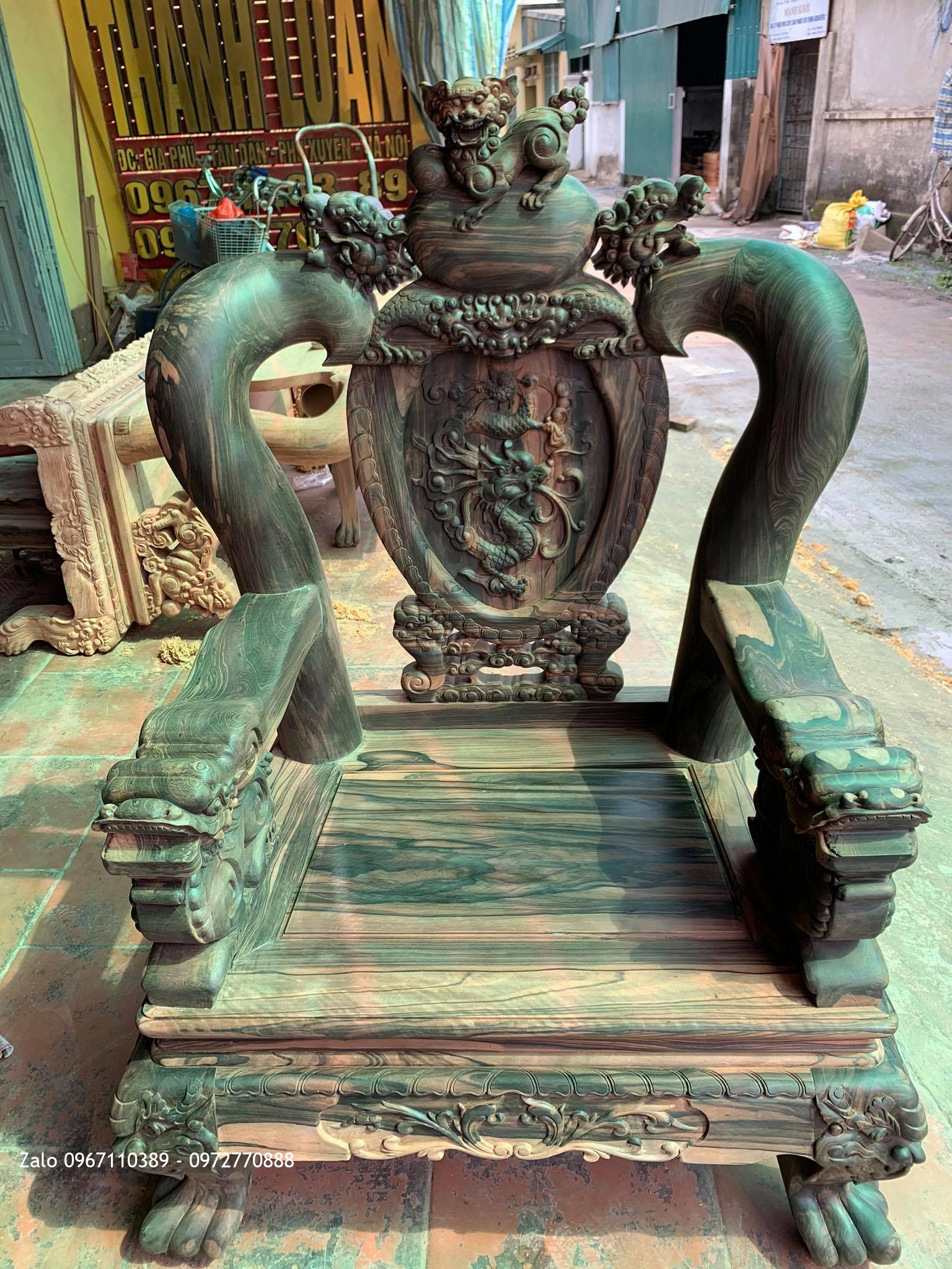 bộ bàn ghế Nghê Bảo Đỉnh gỗ MUn Cột 14 Gồm 10 Món Víp..