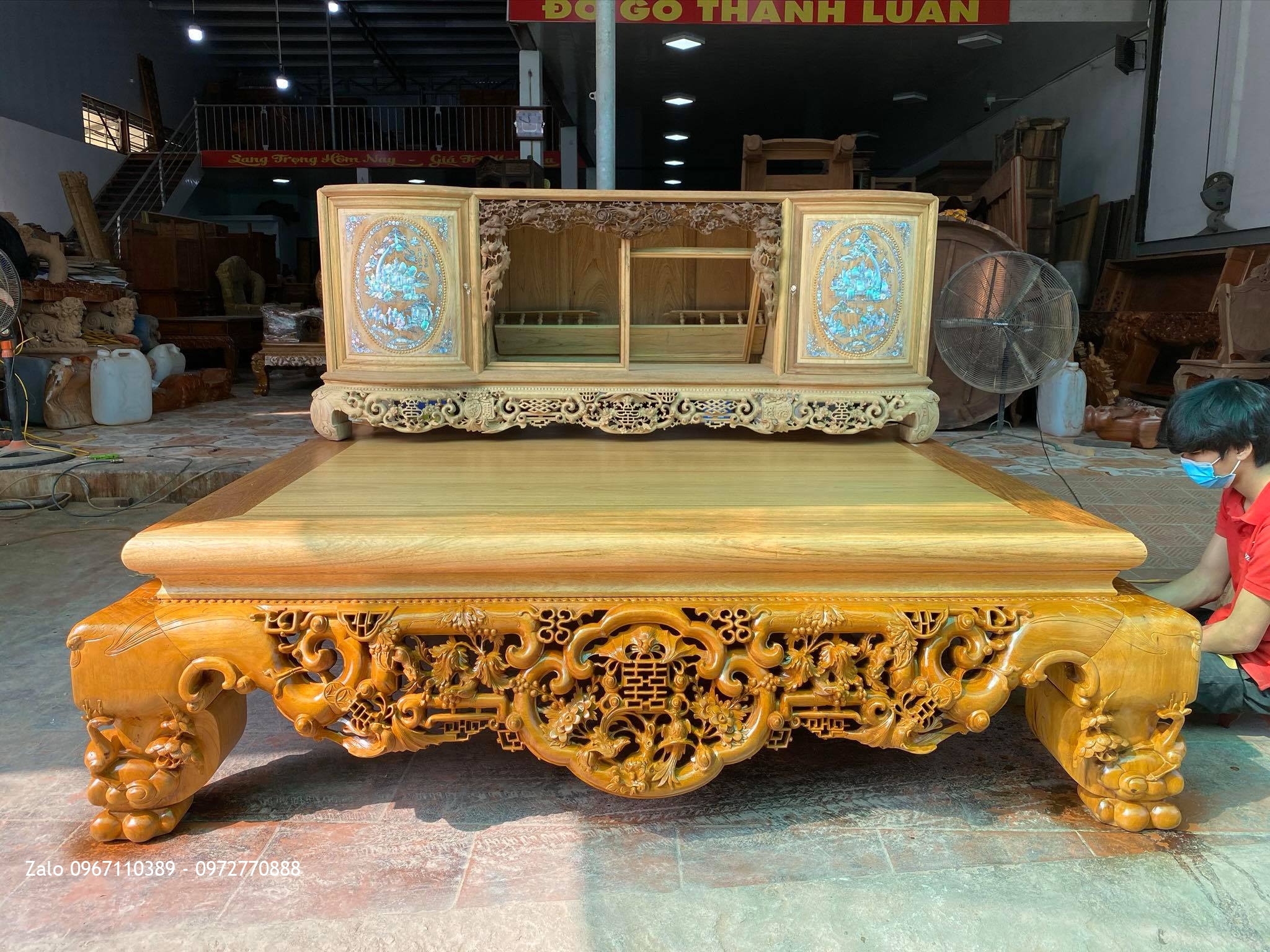 sập thờ ngũ phúc kim tiền gỗ gụ siêu siêu vip.