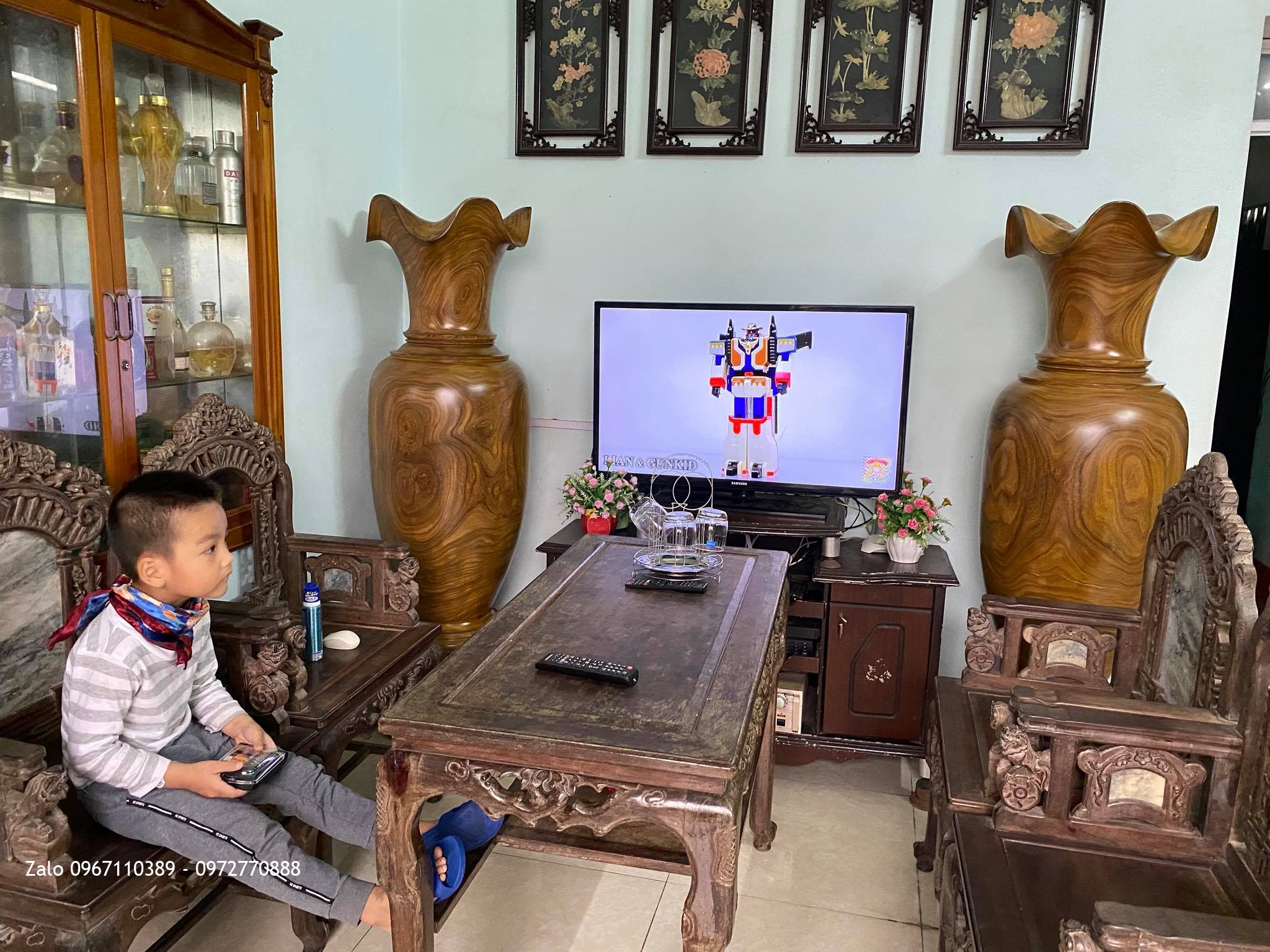 Lọ Lộc bình liền khối gỗ Cẩm vàng..