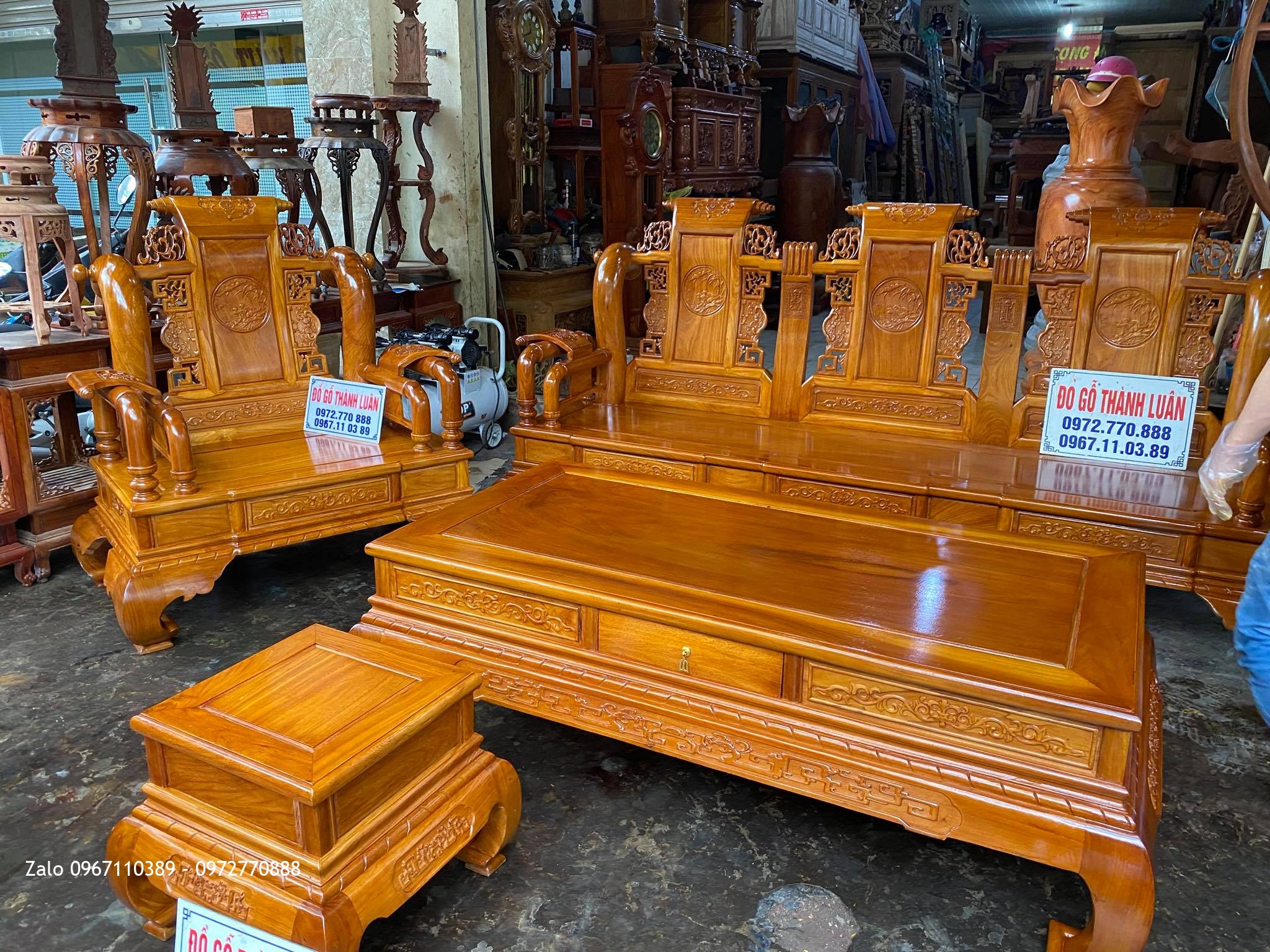 Bộ Bàn Ghế Tần Thuỷ Hoàng Cột Liền Gỗ Gõ Đỏ. Anh Phương ở Hải Phòng-