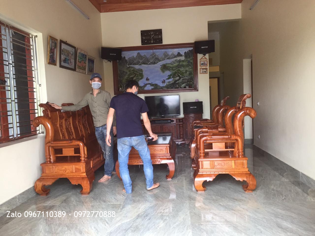 Bộ Bàn Ghế Tần Thuỷ Hoàng Cột Liền Gỗ Gõ Đỏ. Anh Phương ở Hải Phòng.