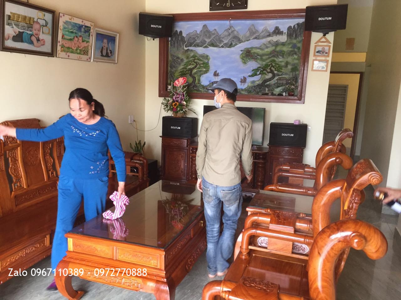 Bộ Bàn Ghế Tần Thuỷ Hoàng Cột Liền Gỗ Gõ Đỏ. Anh Phương ở Hải Phòng.