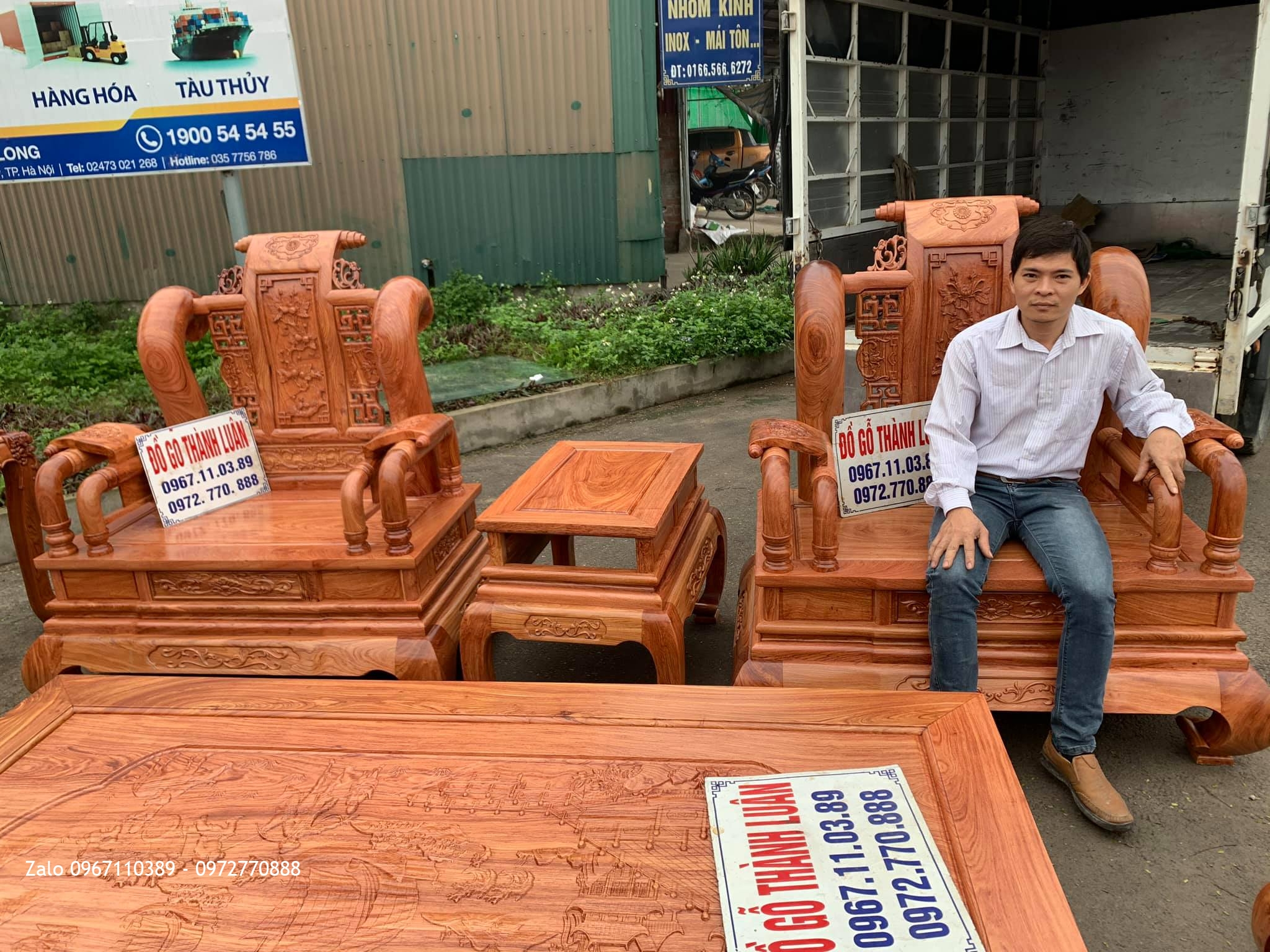 Bộ Bàn Ghế Nghê Bảo Đỉnh Gỗ Hương Đá Cột 12 Gồm 8 Món.