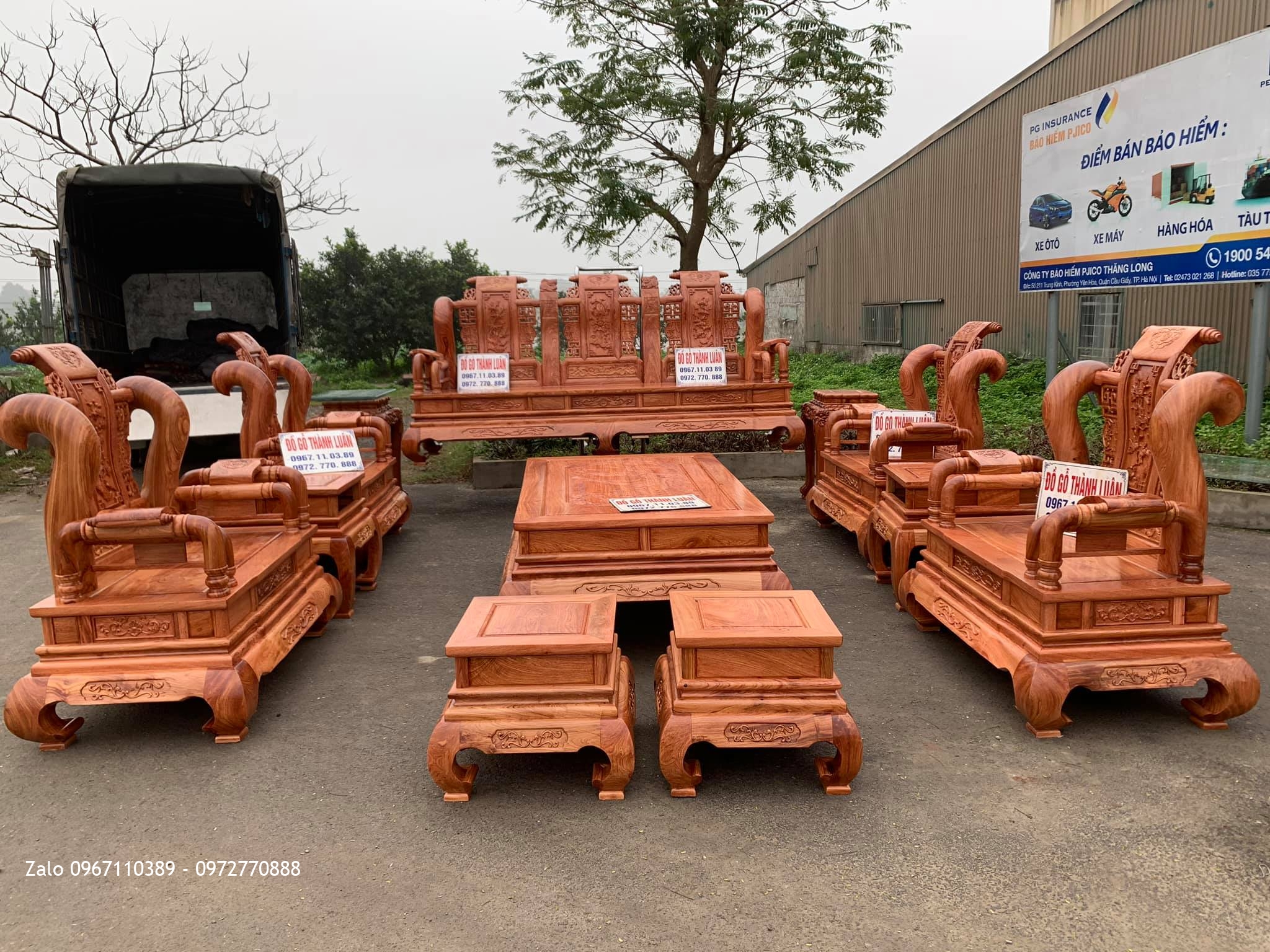 Bộ Bàn Ghế Nghê Bảo Đỉnh Gỗ Hương Đá Cột 12 Gồm 8 Món.,