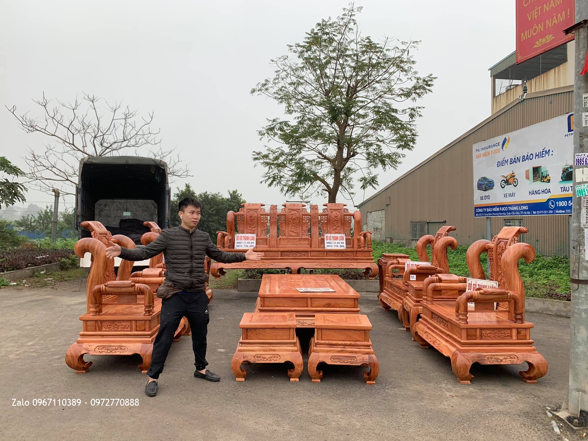 Bộ Bàn Ghế Nghê Bảo Đỉnh Gỗ Hương Đá Cột 12 Gồm 8 Món