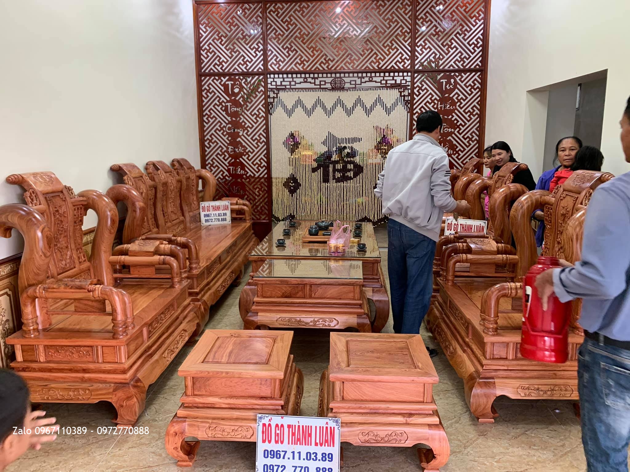 Bộ Bàn Ghế Nghê Bảo Đỉnh Gỗ Hương Đá Cột 12 Gồm 8 Món: