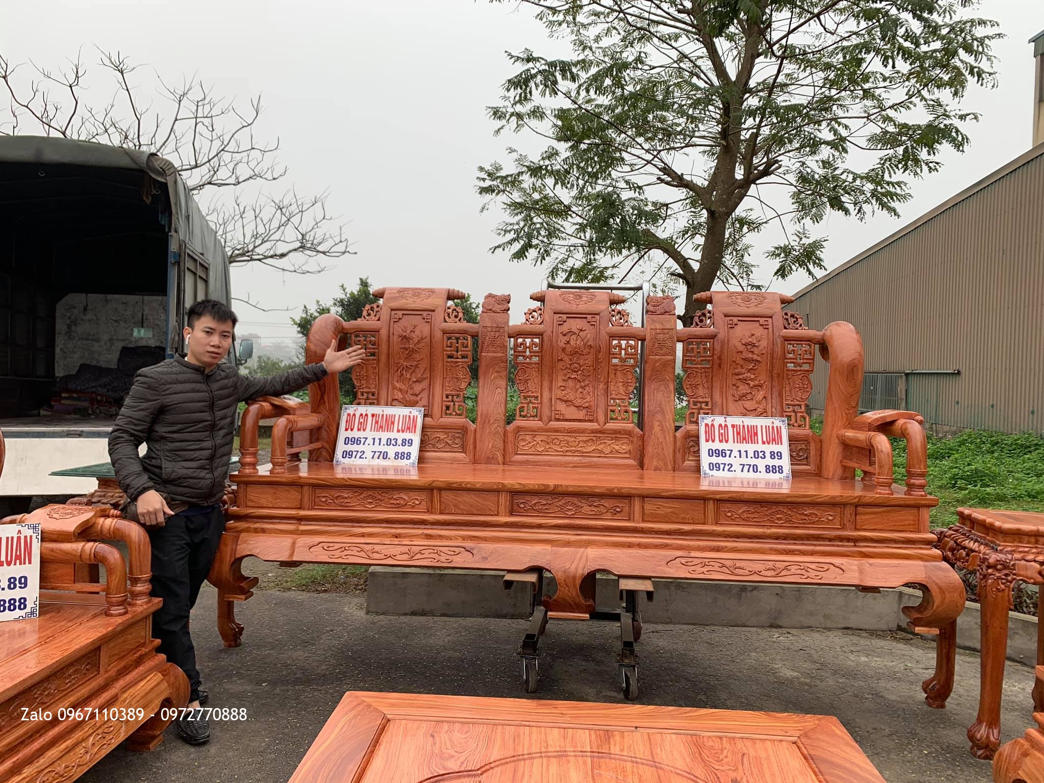 Bộ Bàn Ghế Nghê Bảo Đỉnh Gỗ Hương Đá Cột 12 Gồm 8 Món: