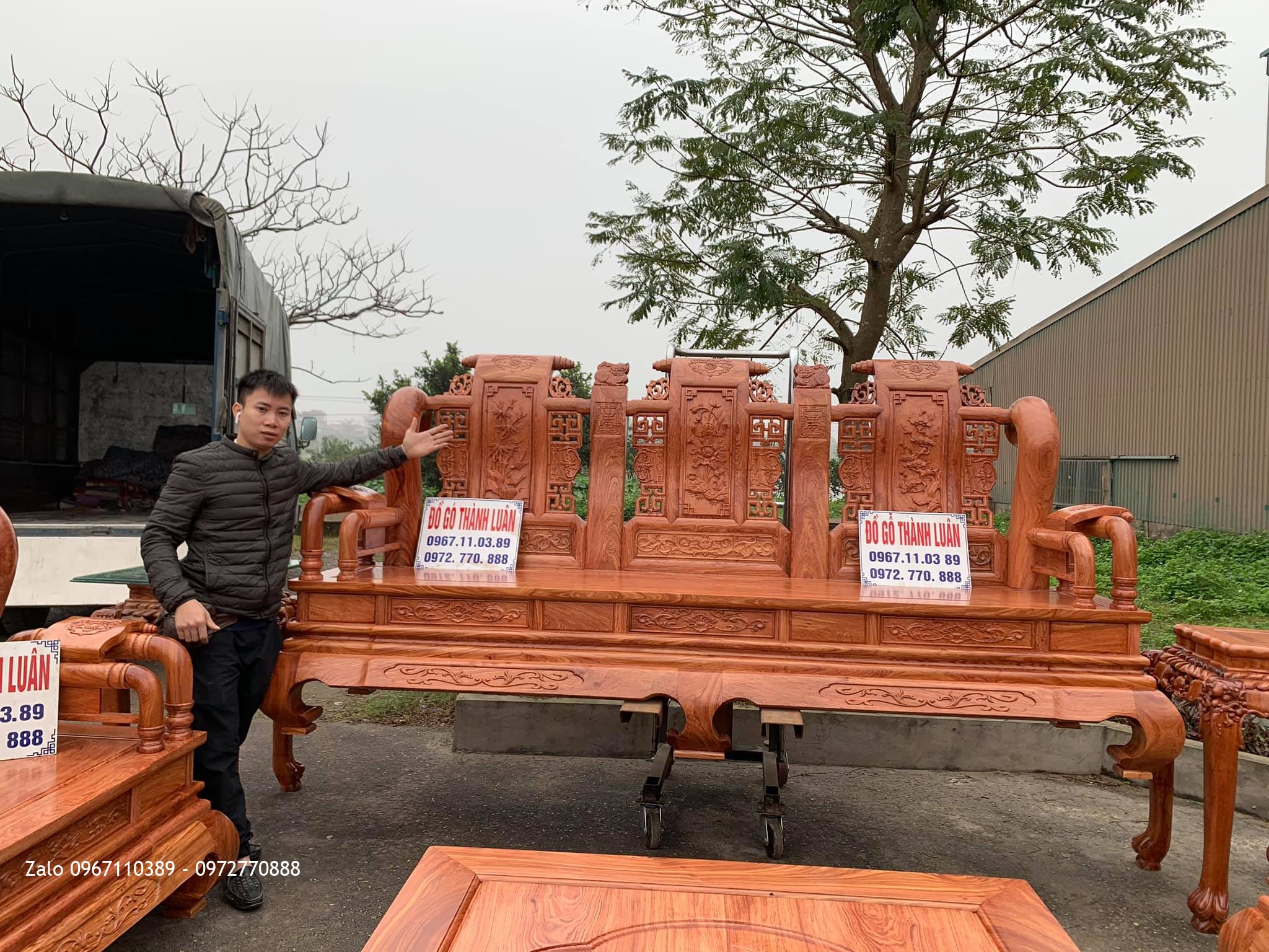 Bộ Bàn Ghế Nghê Bảo Đỉnh Gỗ Hương Đá Cột 12 Gồm 8 Món: